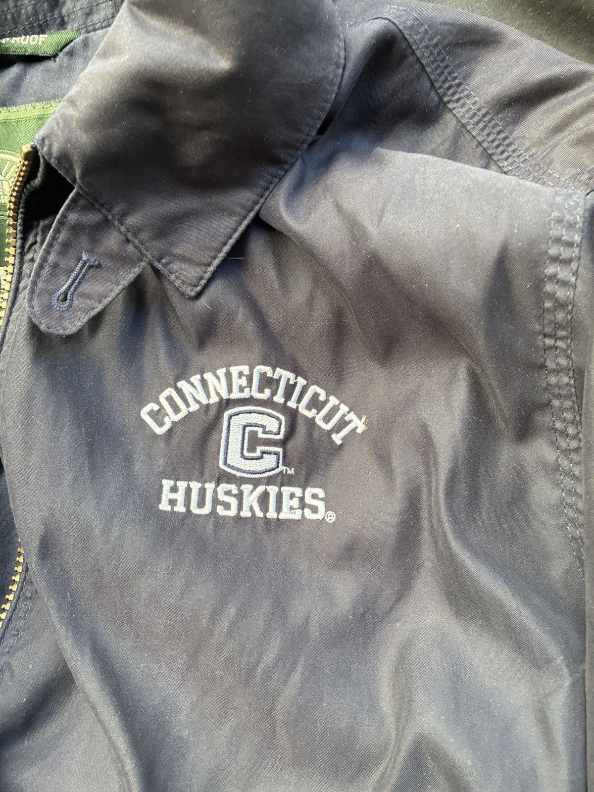Other Vintage 90’s Connecticut Huskies Coach Jacket Size US M / EU 48-50 / 2 - 3 Thumbnail