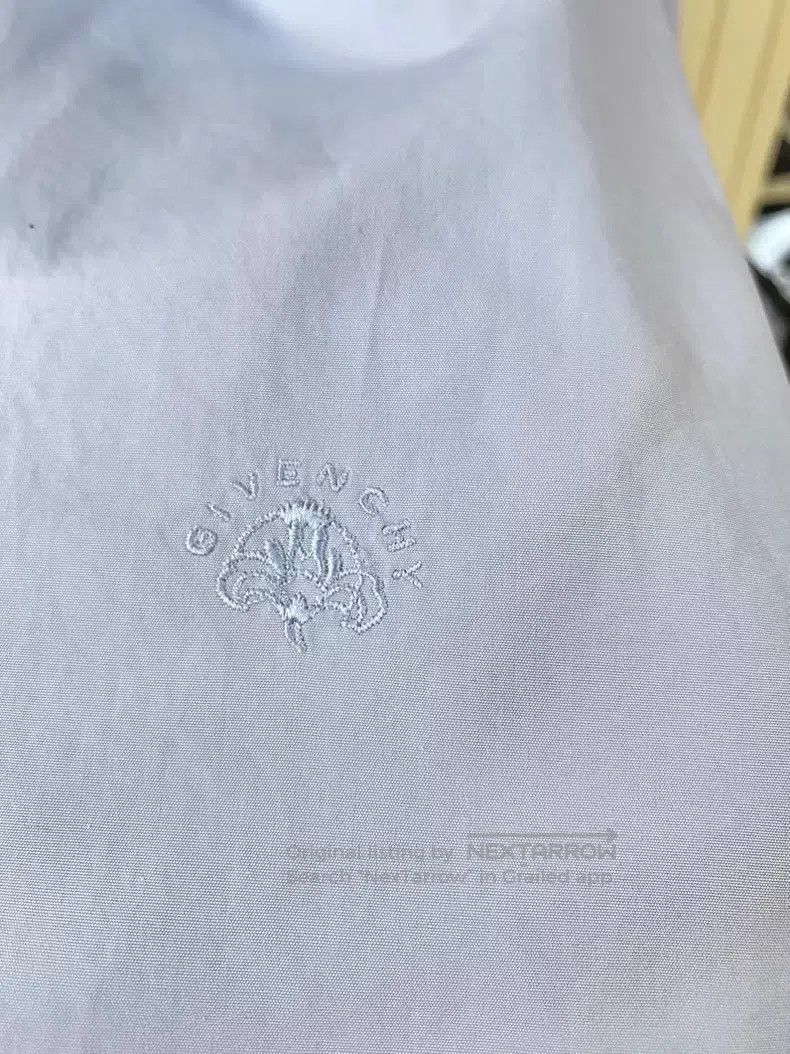 Givenchy Givenchy New Shirt (Size 36) Size US S / EU 44-46 / 1 - 3 Thumbnail
