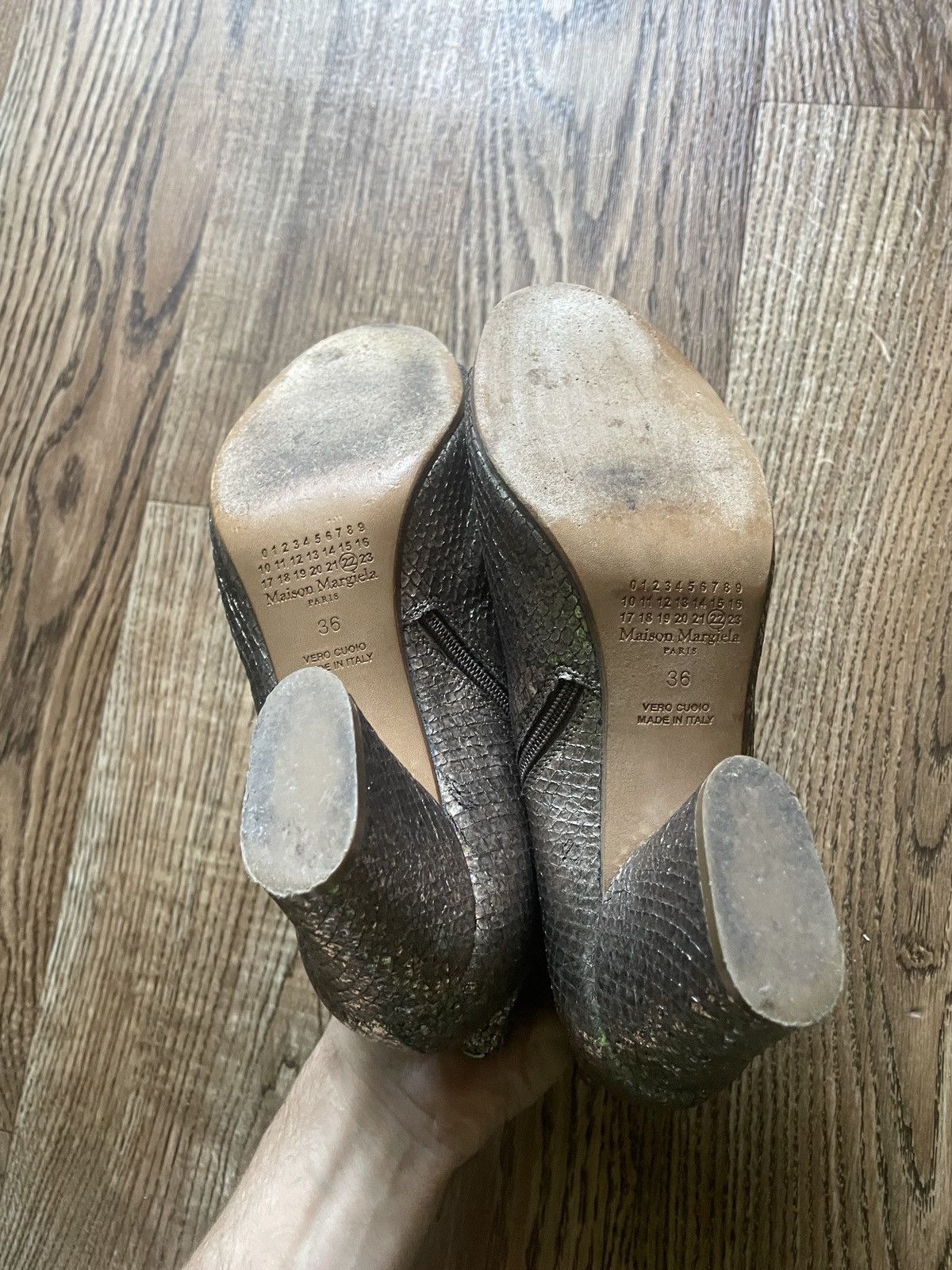 Maison Margiela MAISON MARTIN MARGIELA Silver scales BOOTS Size US 5 / IT 35 - 6 Thumbnail