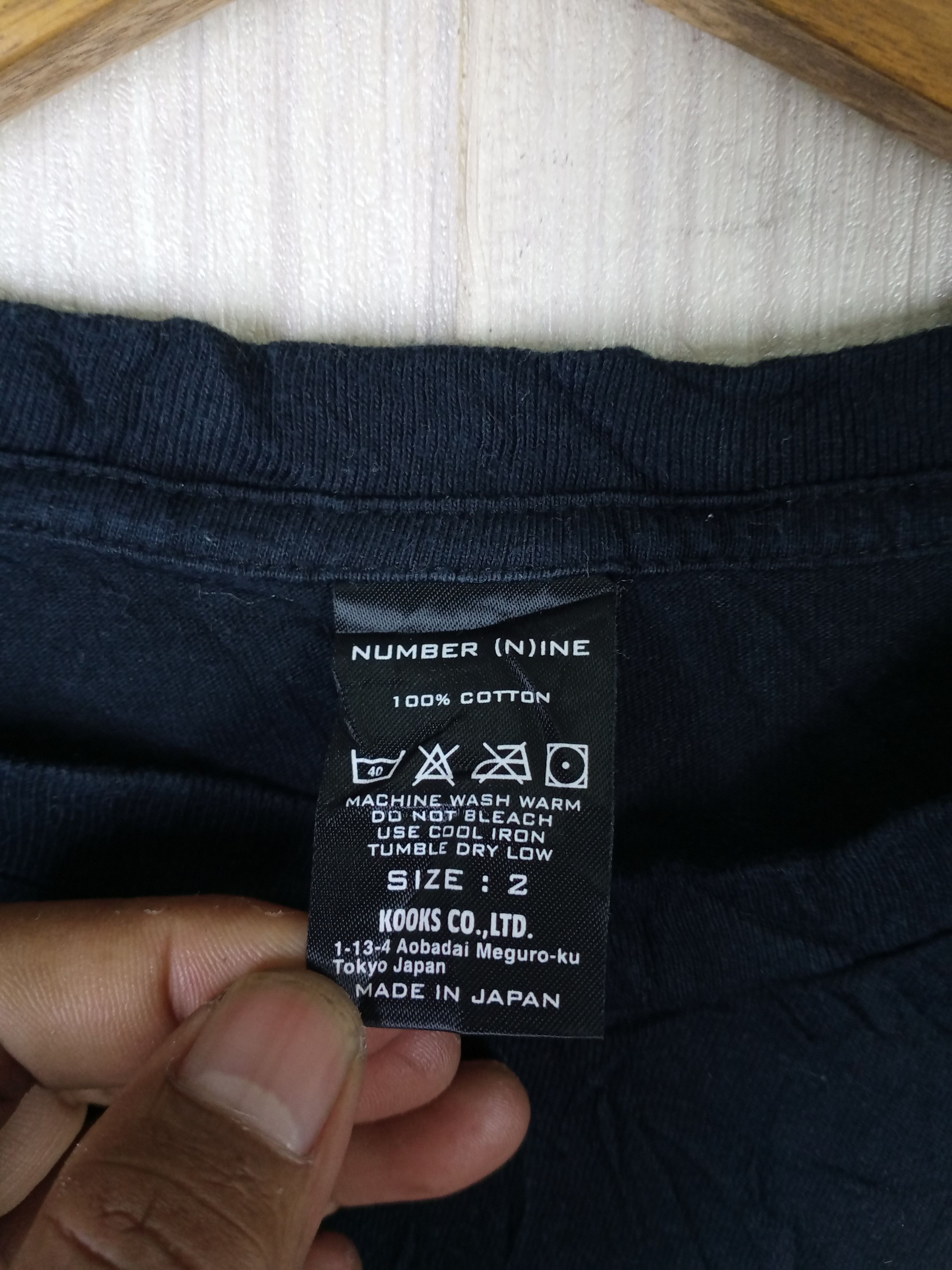 Number (N)ine Rare Number Nine Sheild Big Logo Tee Size US M / EU 48-50 / 2 - 6 Thumbnail