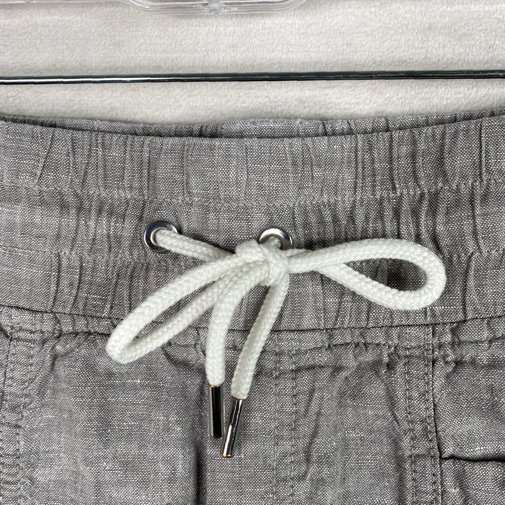 Athleta Athleta Shorts Women 4 Gray 4" Cabo 100% Linen Hiking Outdoors Beach Travel Size 27" / US 4 / IT 40 - 2 Thumbnail