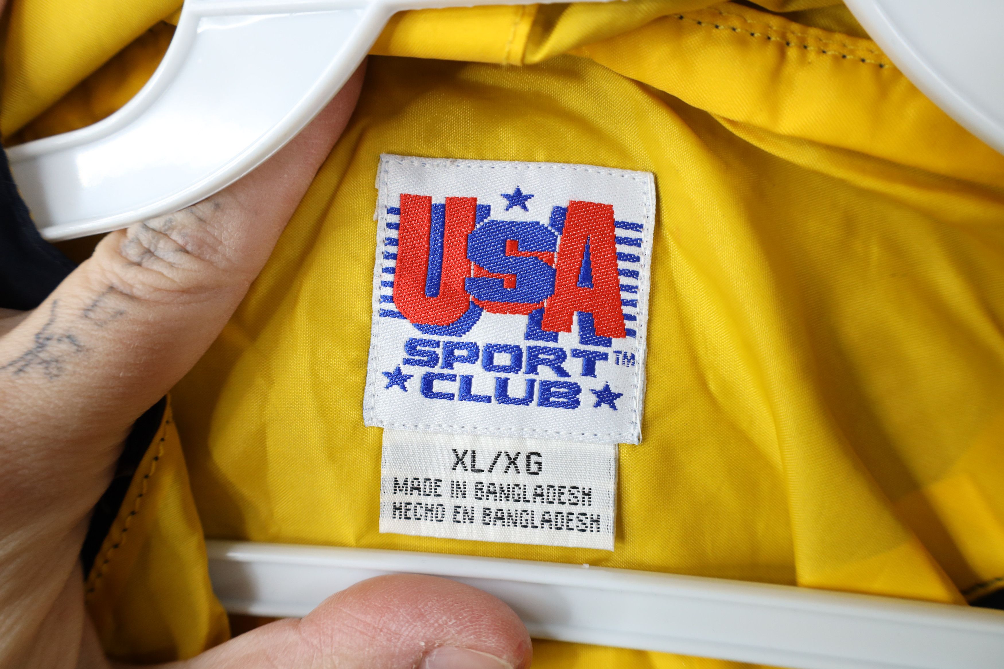 Vintage Vintage 90s University of Michigan Packable Anorak Jacket Size US XL / EU 56 / 4 - 11 Thumbnail