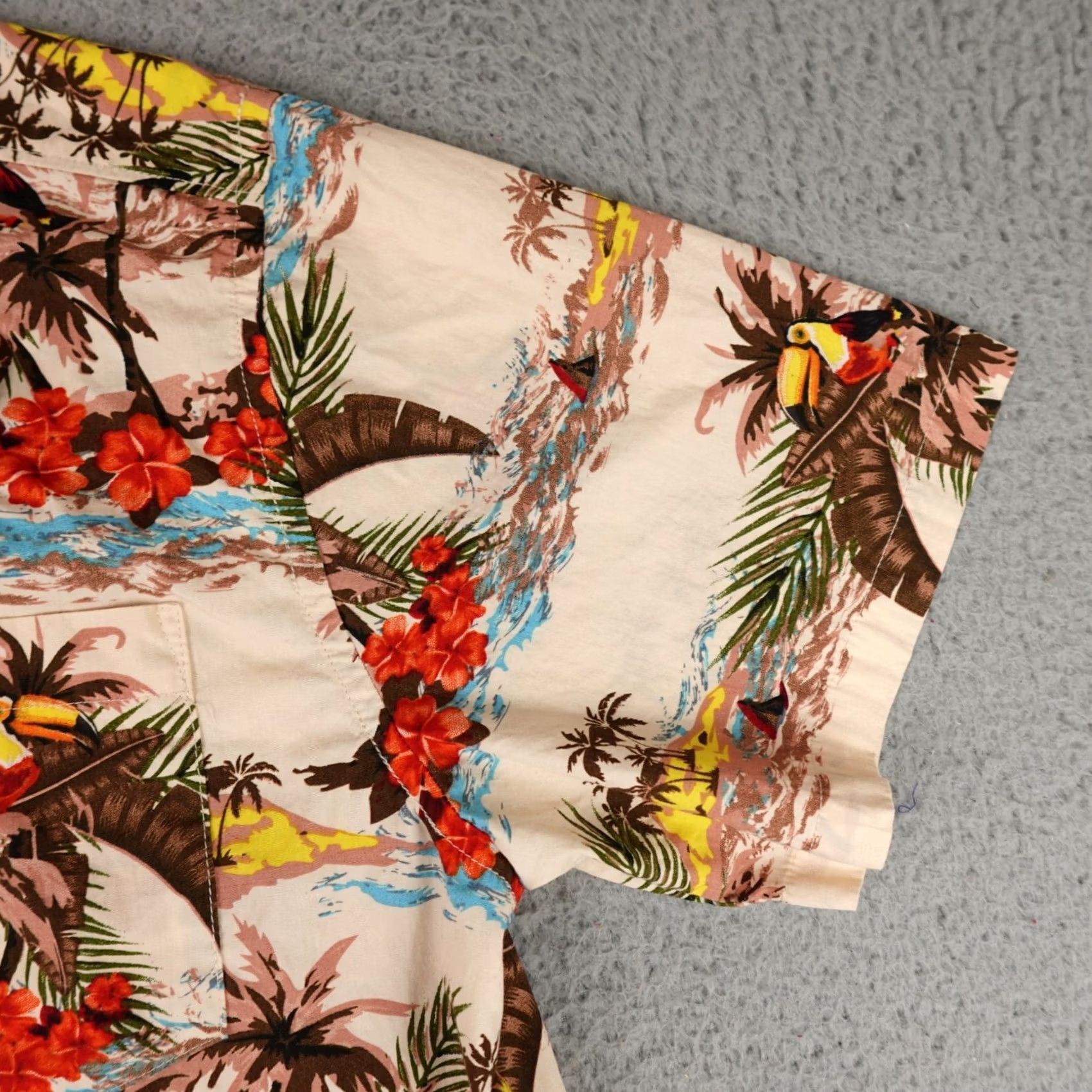 Paradise Barefoot In Paradise Men's Shirt M Brown Floral Bird Print Tropical Button-Up Short Sleeve Casual Size US M / EU 48-50 / 2 - 5 Thumbnail