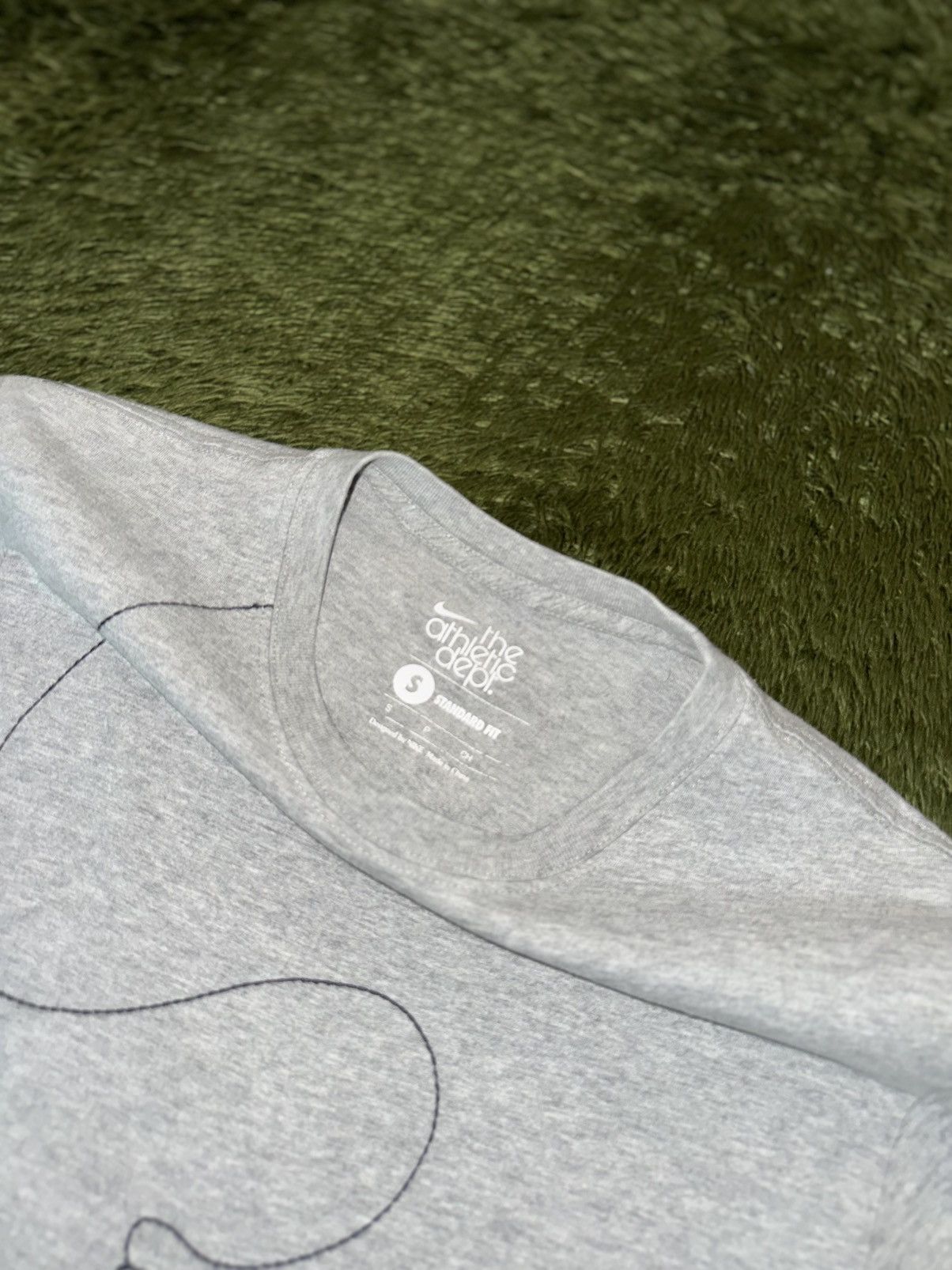 Nike [S] 00s Nike Dept Stitched Graphic T-Shirt Grey Size US S / EU 44-46 / 1 - 3 Thumbnail