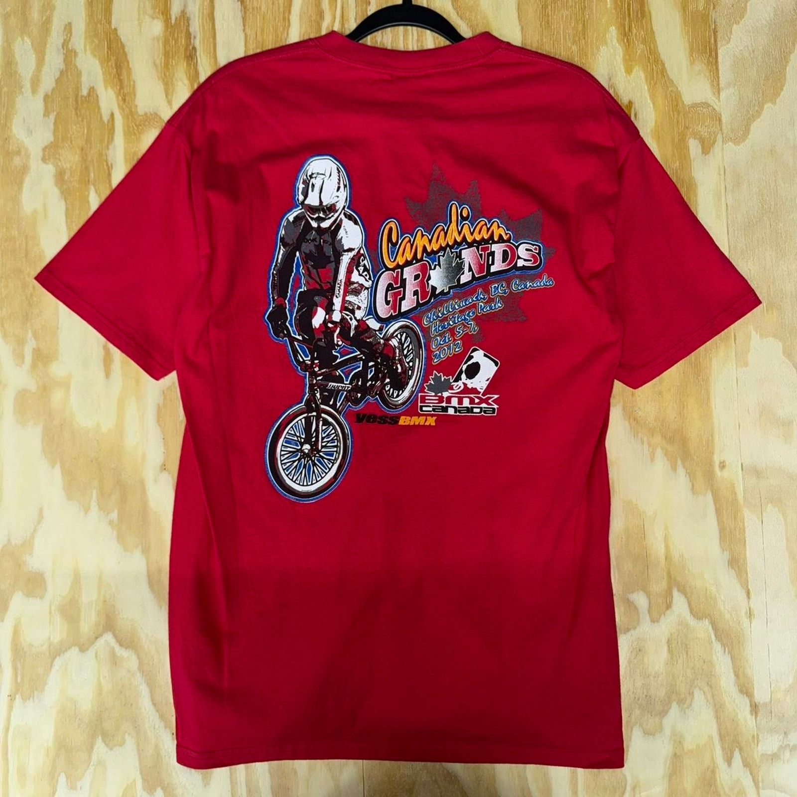 Vintage Vintage y2k canadian grands canada motocross 2000s t-shirt Size US L / EU 52-54 / 3 - 1 Thumbnail