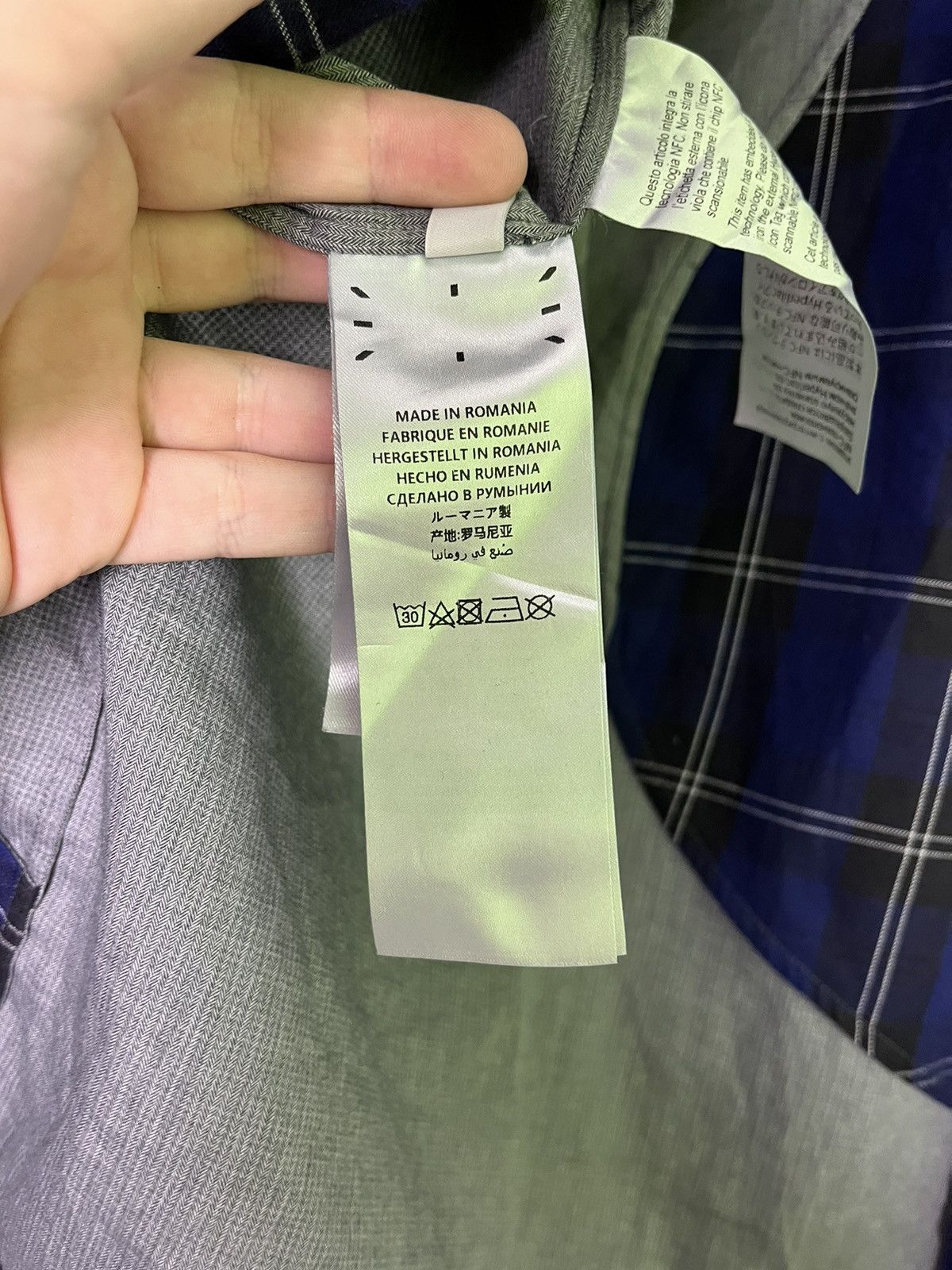 Alexander McQueen RARE Alexander McQueen Genesis shirt Size US L / EU 52-54 / 3 - 7 Thumbnail