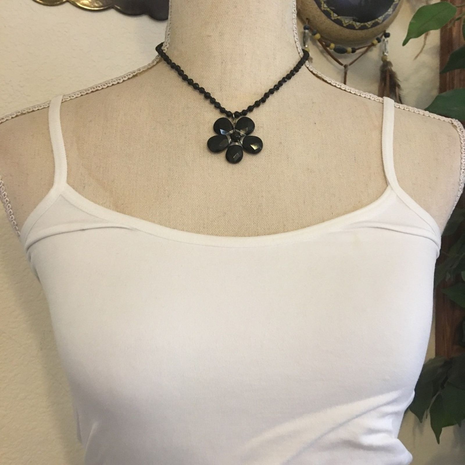 Jewelry Faceted black glass wired floral beaded necklace Size ONE SIZE - 3 Thumbnail