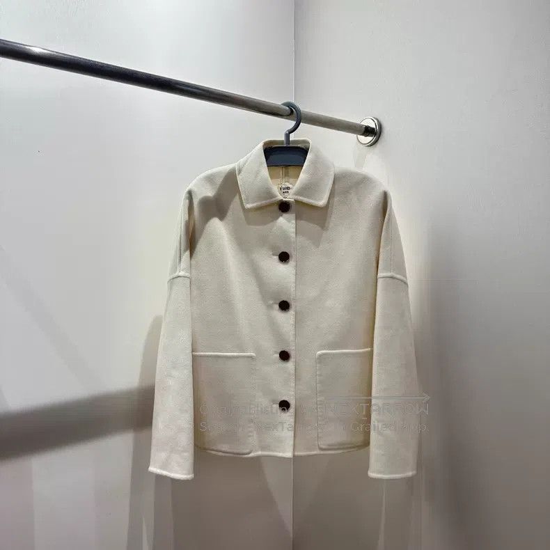Hermes Hermes Collar leather button cashmere jacket Size XXS / US 00 / IT 34 - 1 Thumbnail