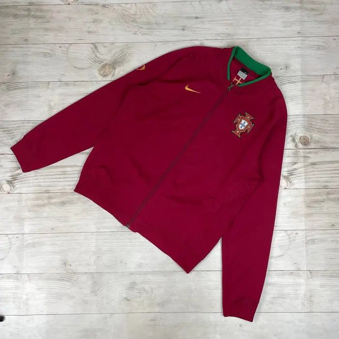 Nike Vintage Nike Portugal 2006 2008 Track Jacket Bomber Soccer Size US XL / EU 56 / 4 - 1 Thumbnail
