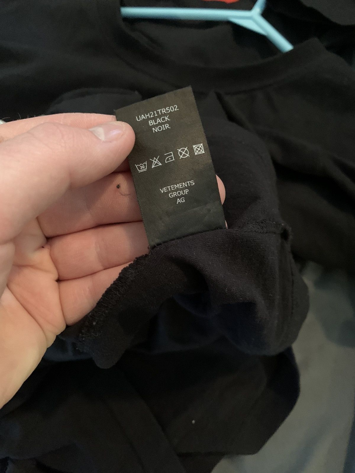 Vetements Vetements Antwerpen Screwed T Size US L / EU 52-54 / 3 - 7 Thumbnail
