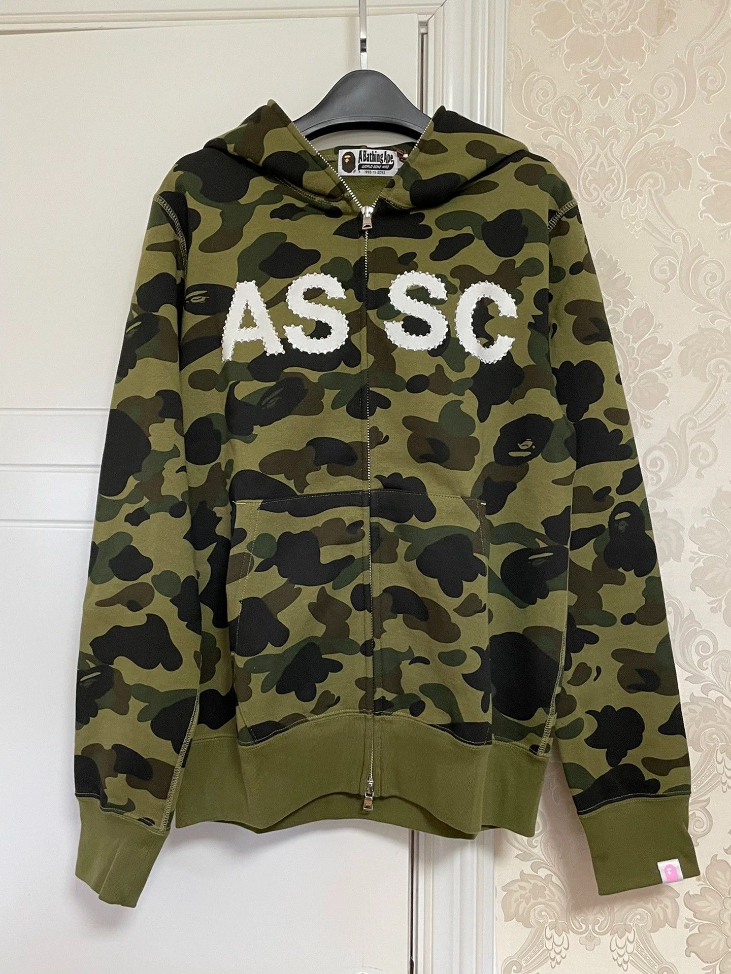 Bape BAPE X ASSC 1ST CAMO Green Camo Crystal Hoodie M Size US M / EU 48-50 / 2 - 1 Thumbnail