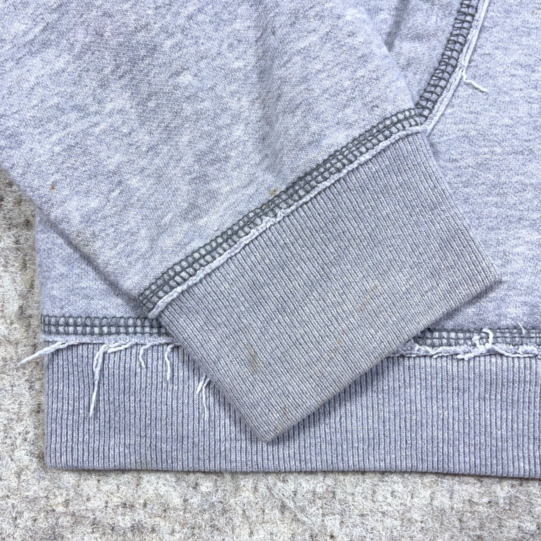 Vintage VINTAGE Aeropostale Hoodie Women M Gray Green V Neck Spell Out Stains Full Zip Logo Graphic 90s Size M / US 6-8 / IT 42-44 - 7 Thumbnail