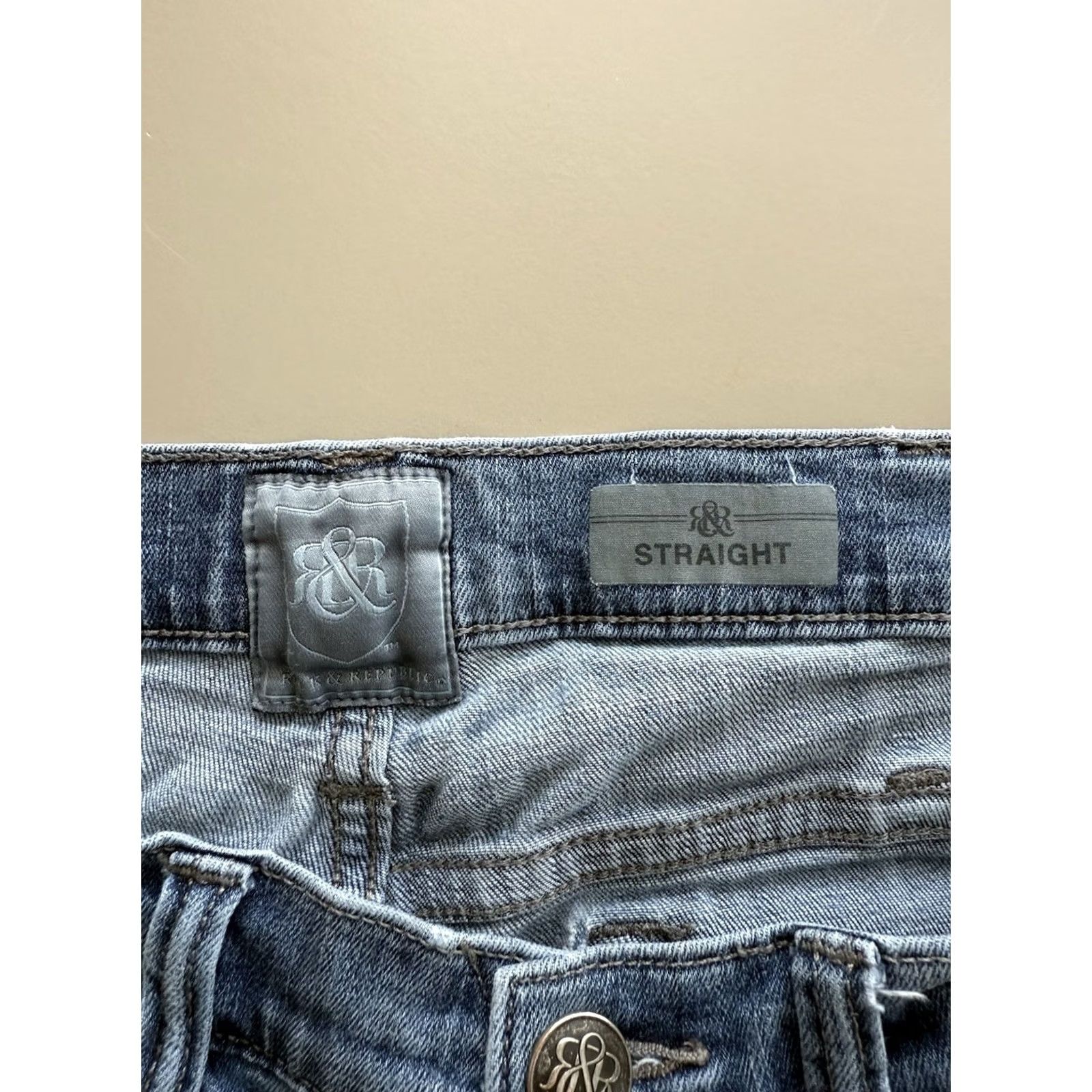 Vintage VINTAGE Rock & Republic Jeans Relaxed Straight Mens Size 36 X 32 Blue Denim 90s Grunge Rock Concert Mens Size US 36 / EU 52 - 4 Thumbnail