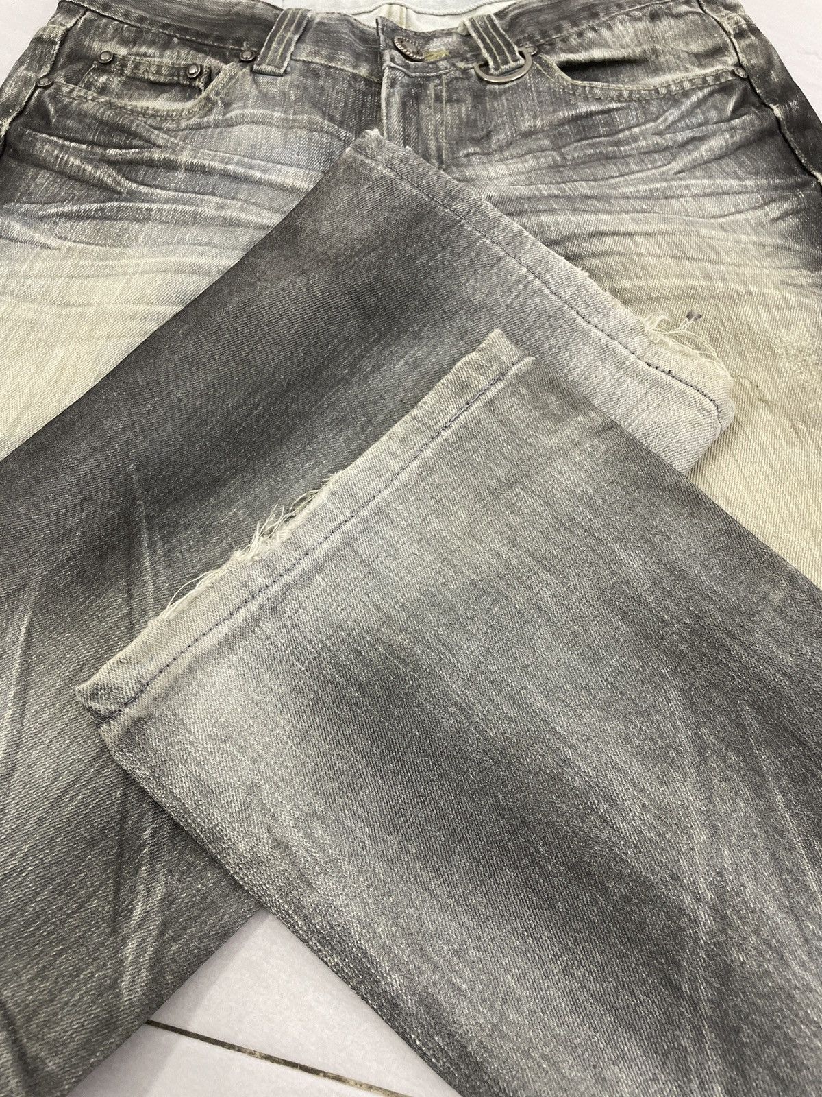 If Six Was Nine × Japanese Brand × Tornado Mart CRZM Japan Flare Distressed Jeans Size US 30 / EU 46 - 11 Thumbnail
