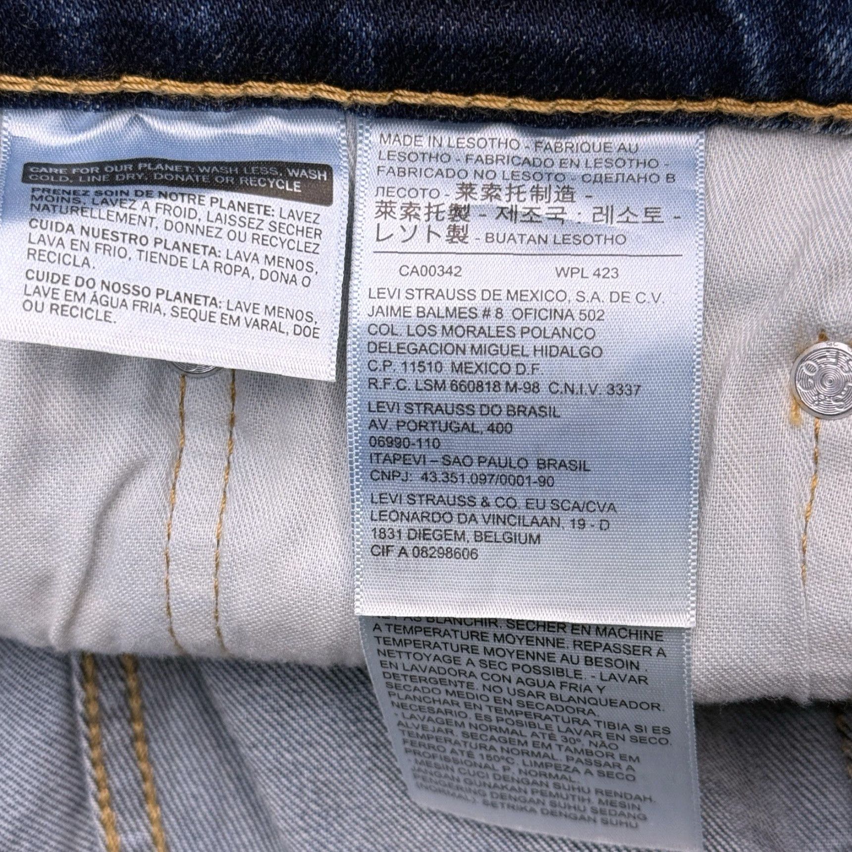 Levi's Levi's 550 Jeans Mens 42x32 Relaxed Tapered Leg Stretch Denim Blue 5-Pocket Belt Loops Zip Size US 42 / EU 58 - 7 Thumbnail