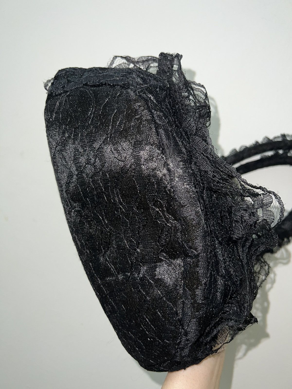 Japanese Brand Japanese gothic lace handle bag 🥀🖤 Size ONE SIZE - 10 Thumbnail