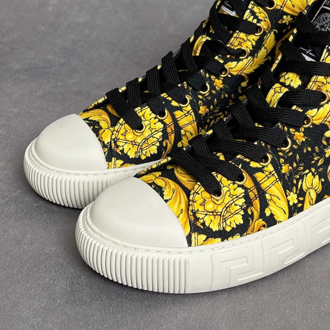 Versace VERSACE Baroque Print Laced High-Top Sneakers 39/40 Size US 8 / IT 38 - 4 Thumbnail