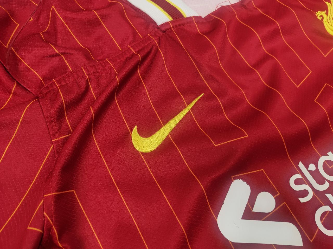 Vintage Liverpool FC Nike 24/25 Soccer Football Jersey Authentic Size US M / EU 48-50 / 2 - 8 Thumbnail