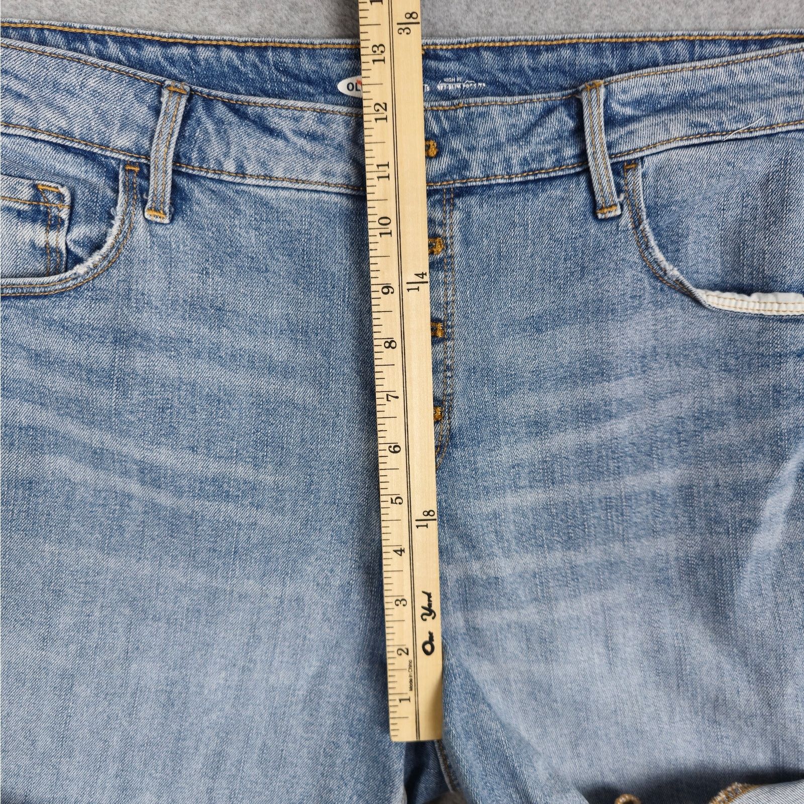 Old Navy Old Navy 16 High Rise Button Fly Cuffed Denim Shorts Size 38" / US 16 / IT 52 - 13 Thumbnail