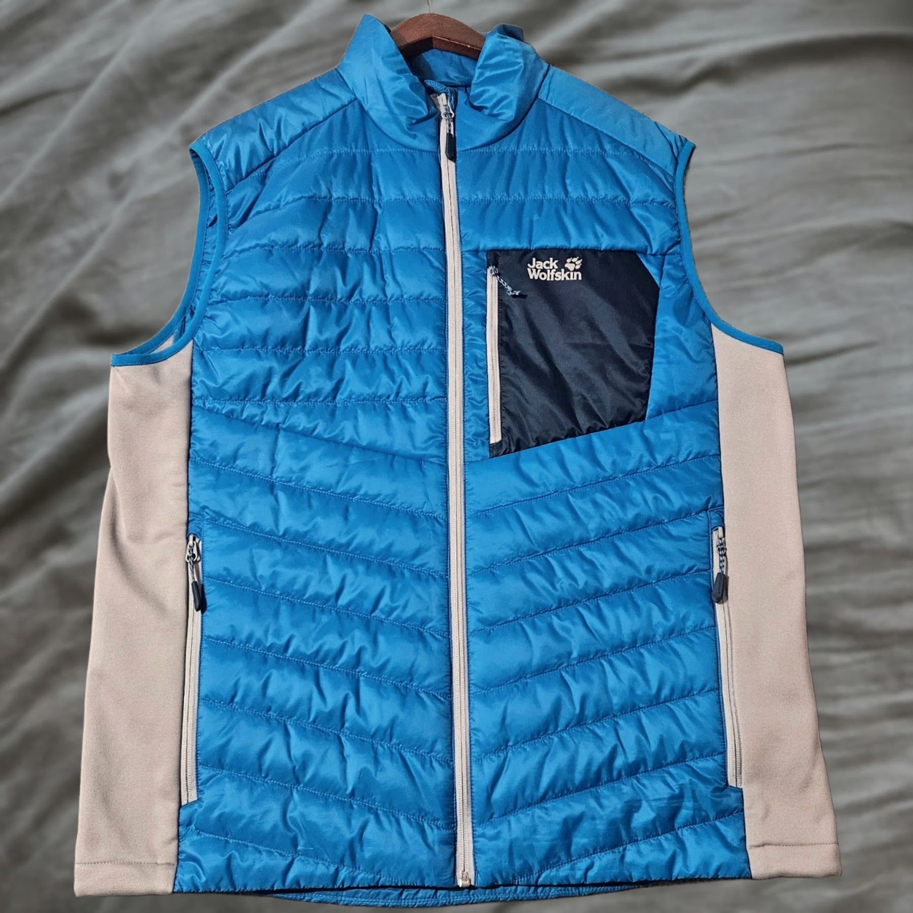Jack Wolfskin Jack Wolfskin Vest Mens XL Blue Puffer Jacket Primaloft Outdoor Performance Jacket Vest Regular Size XL Mens Blue Jack Wolfskin Vest Size US XL / EU 56 / 4 - 1 Thumbnail