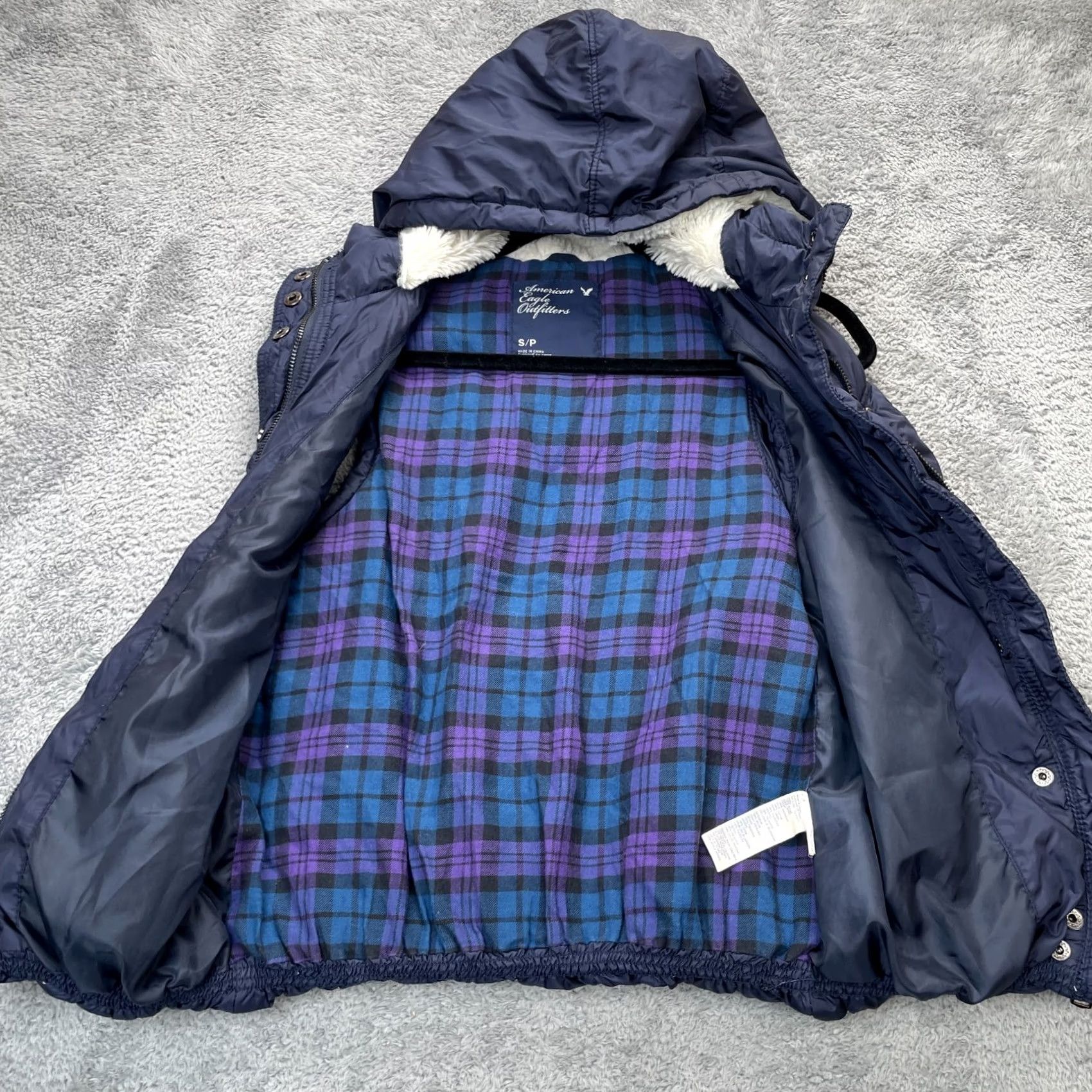 American Eagle Outfitters VINTAGE American Eagle Outfitters Vest Women Small Blue Puffer Plaid Lined Sherpa Hooded Size S / US 4 / IT 40 - 3 Thumbnail