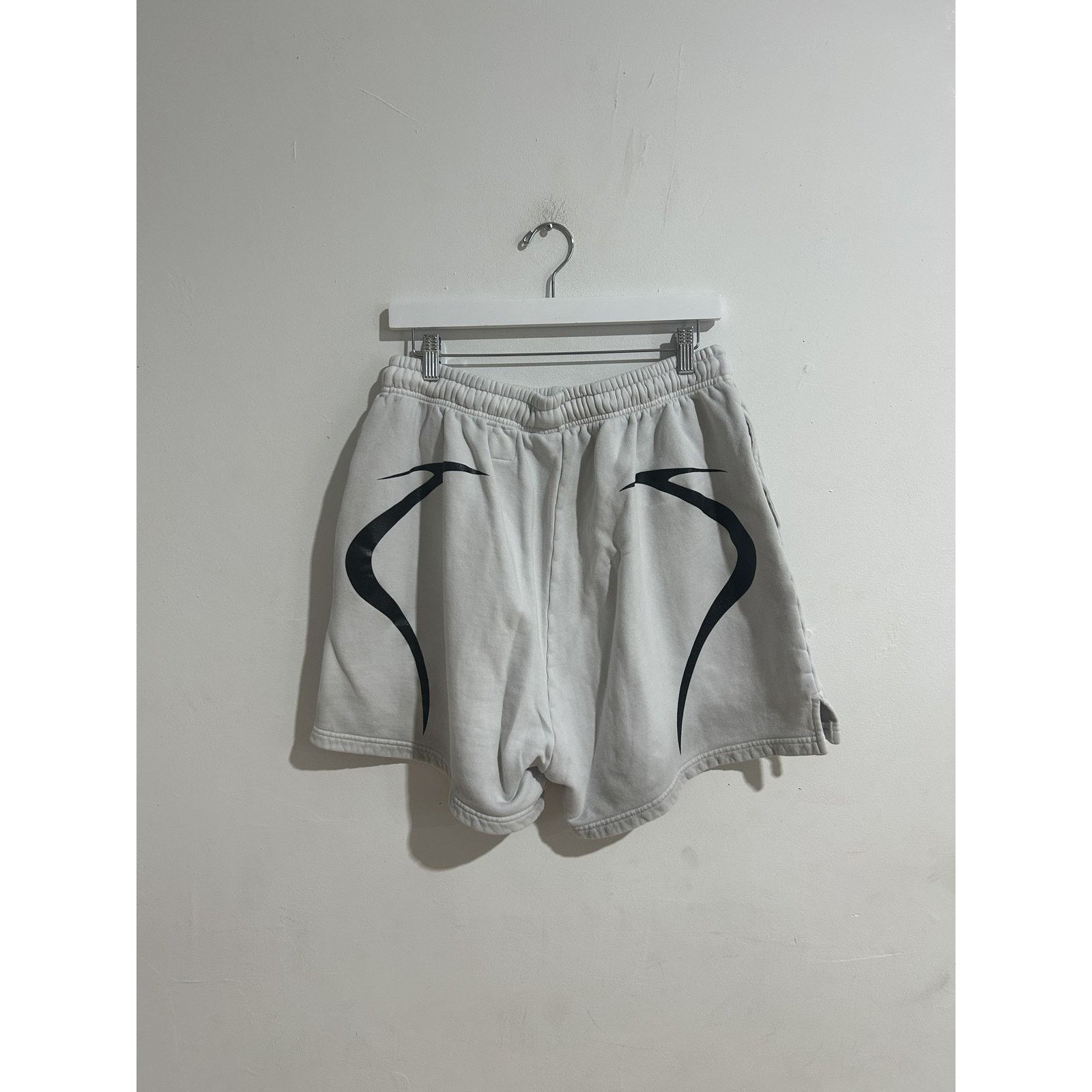 HELLSTAR Hell Star White Warm Up Shorts Size large Preowned Size US 32 / EU 48 - 4 Thumbnail
