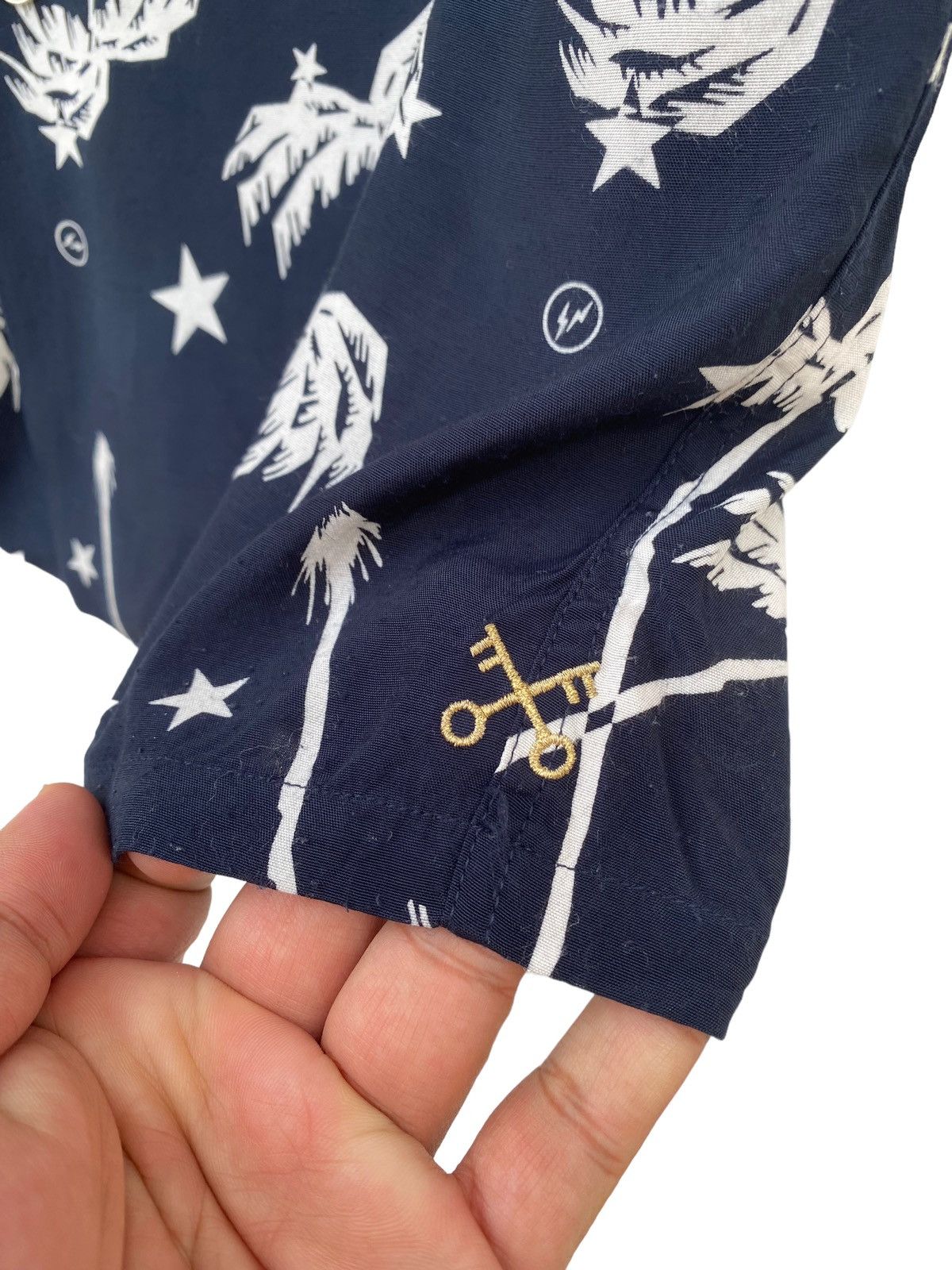 Fragment Design × uniform experiment Uniform Experiment X Fragment Design Aloha Shirt Size US M / EU 48-50 / 2 - 4 Thumbnail