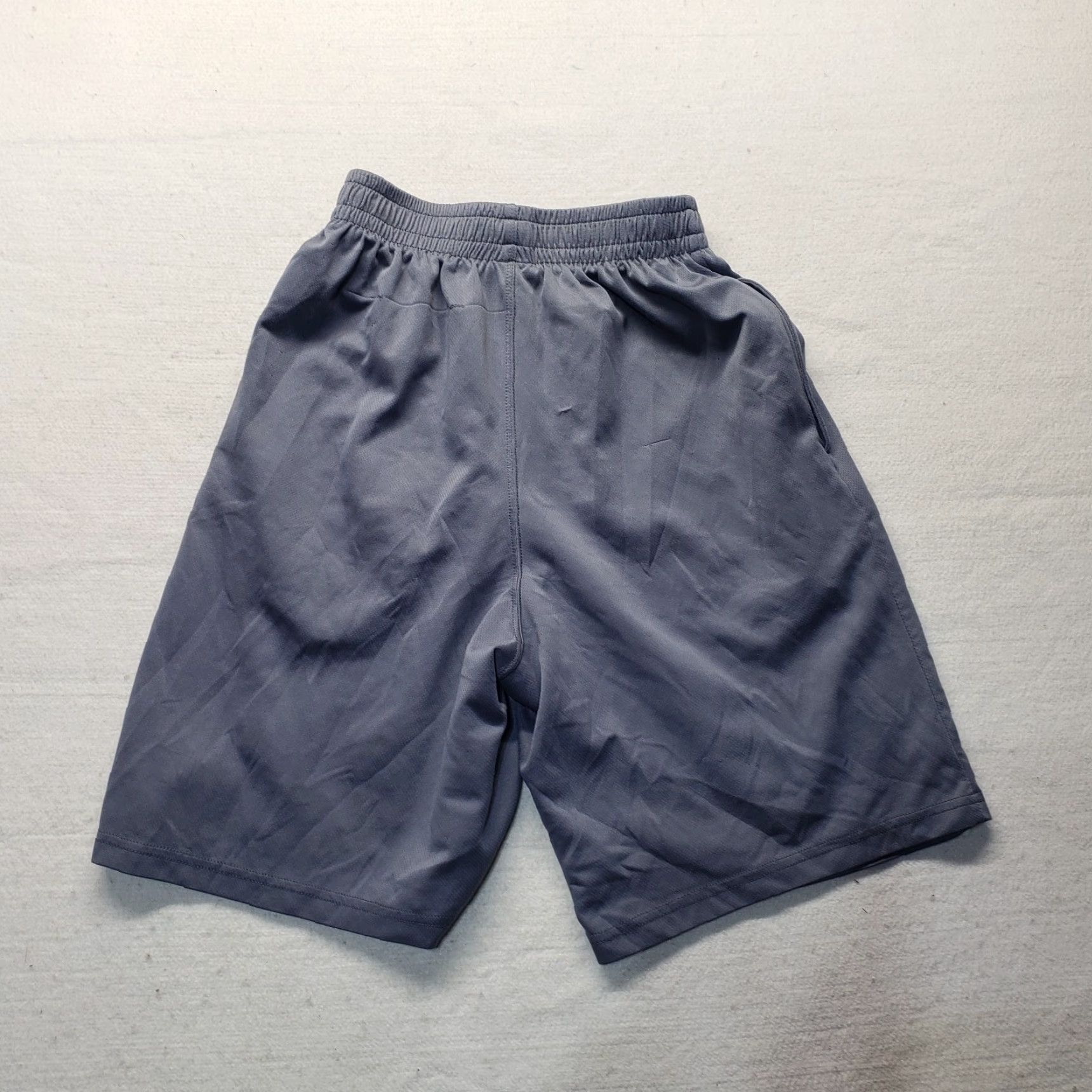 Vintage Russell Shorts VT Hokies Gray Polyester Basketball Soccer S Small Mens Size US 29 - 8 Thumbnail