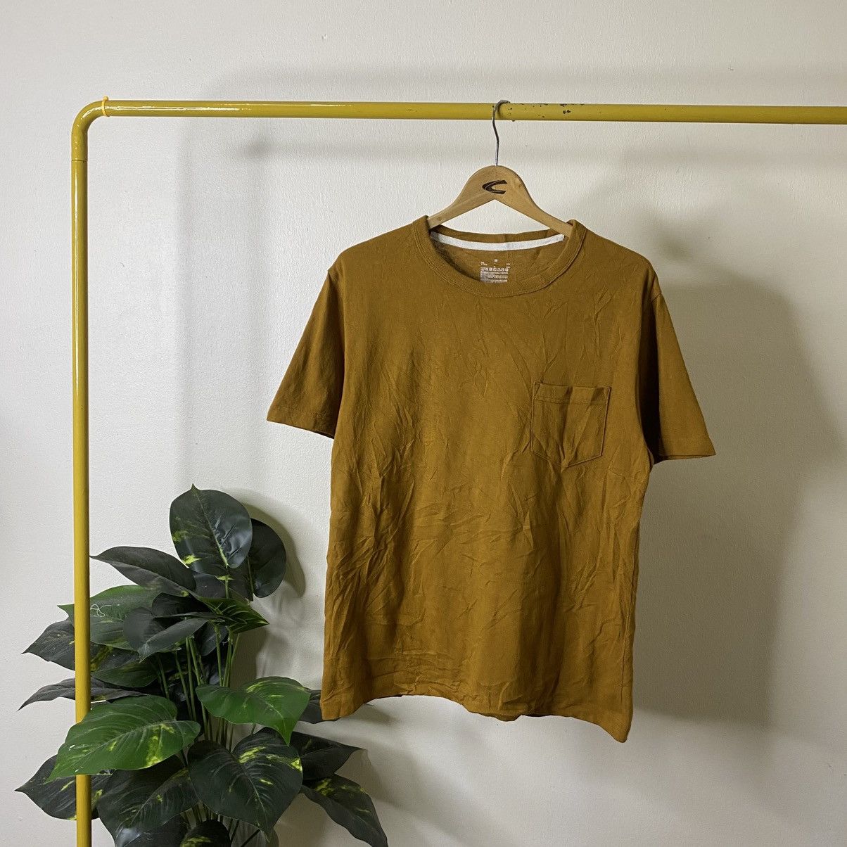 Japanese Brand Single Pocket Mustard Blank T Shirt Size US M / EU 48-50 / 2 - 1 Thumbnail