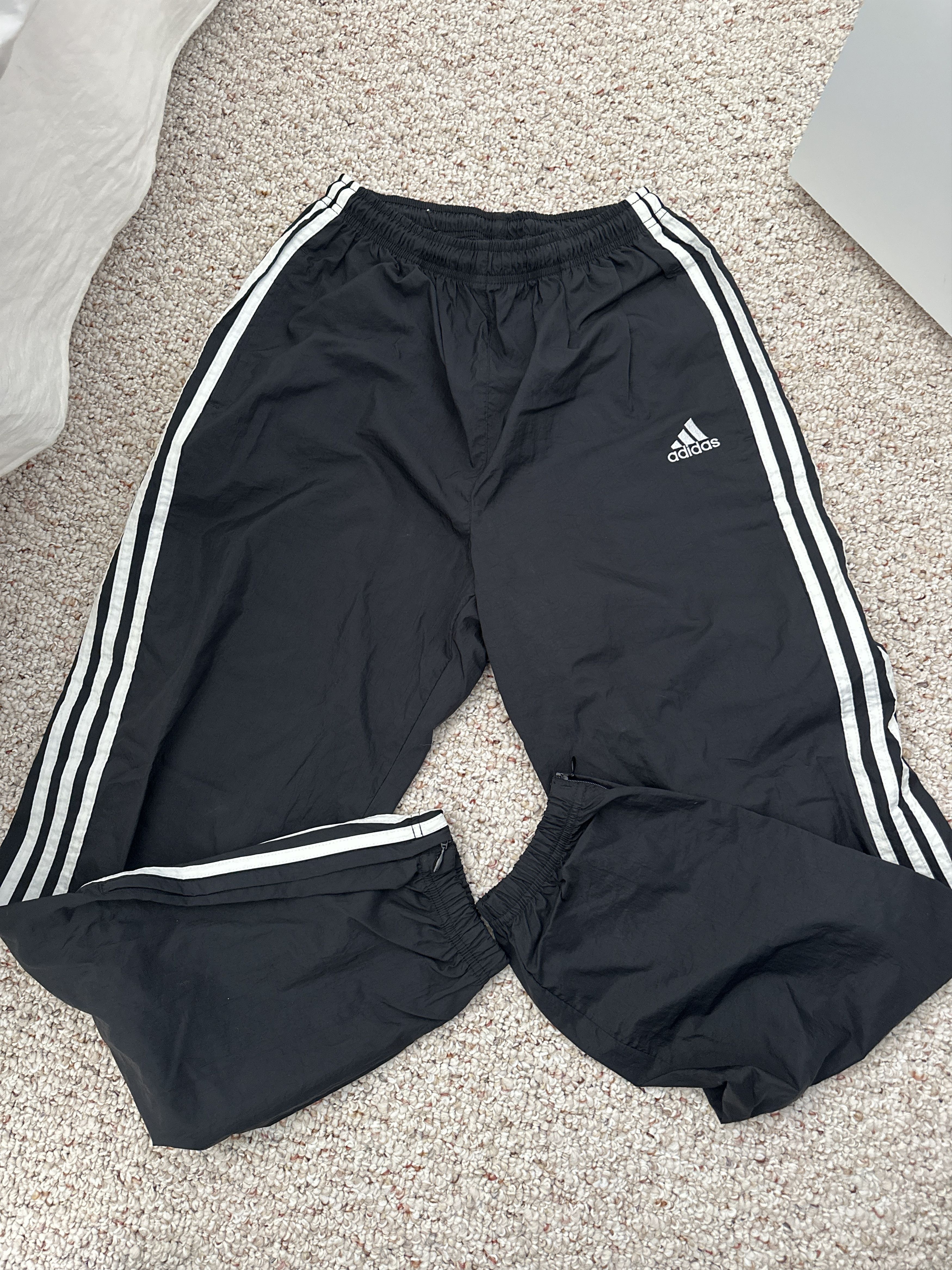 Adidas Vintage Adidas Joggers Size 30" / US 8 / IT 44 - 1 Thumbnail