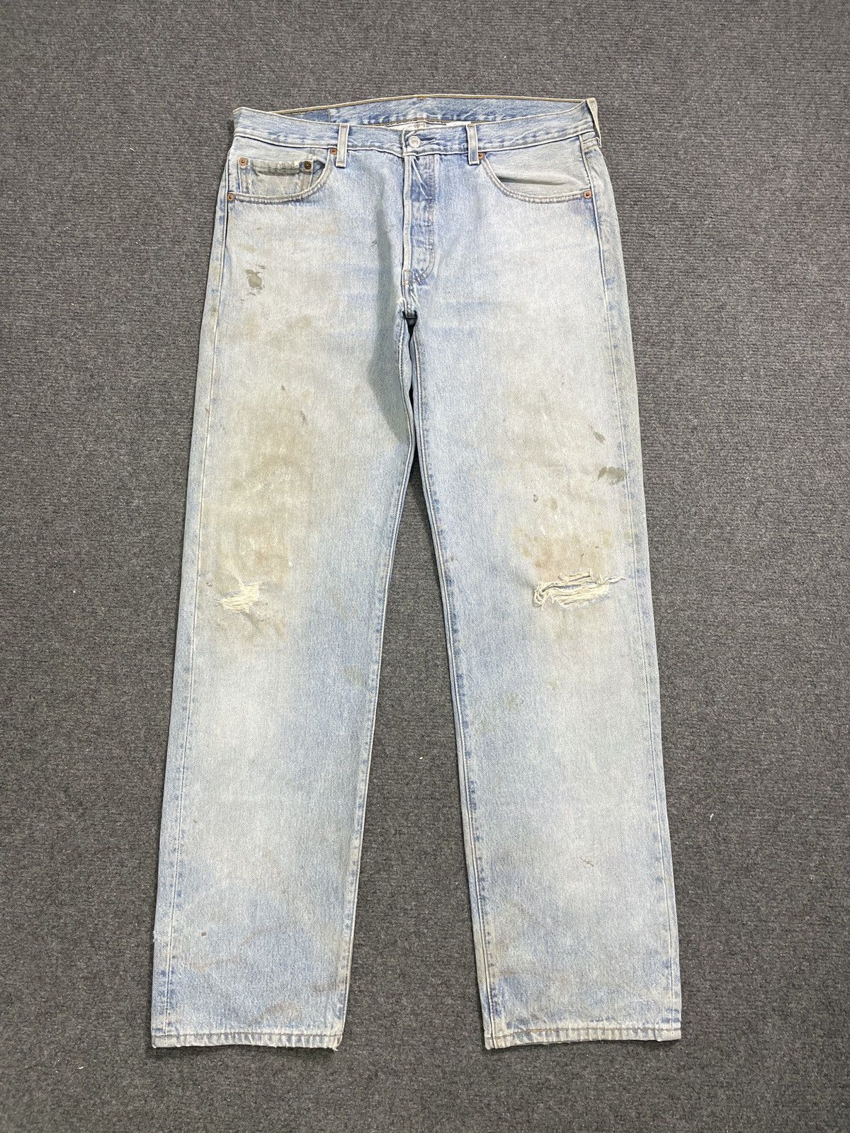 image of 90's Levis 501 Light Wash Jeans in Blue Denim, Men's (Size 35)