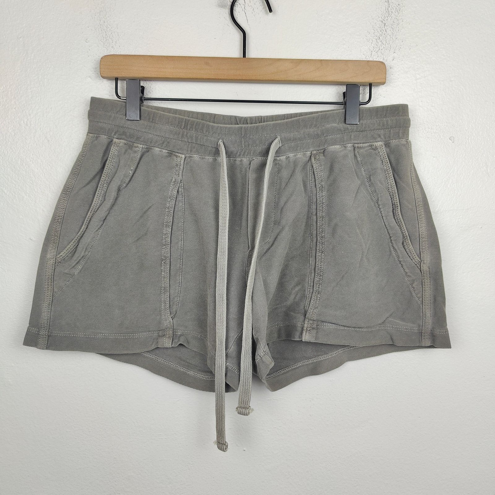 James Perse James Perse Sweat Shorts Womens Medium 2 Gray Cotton Size 29" - 1 Thumbnail