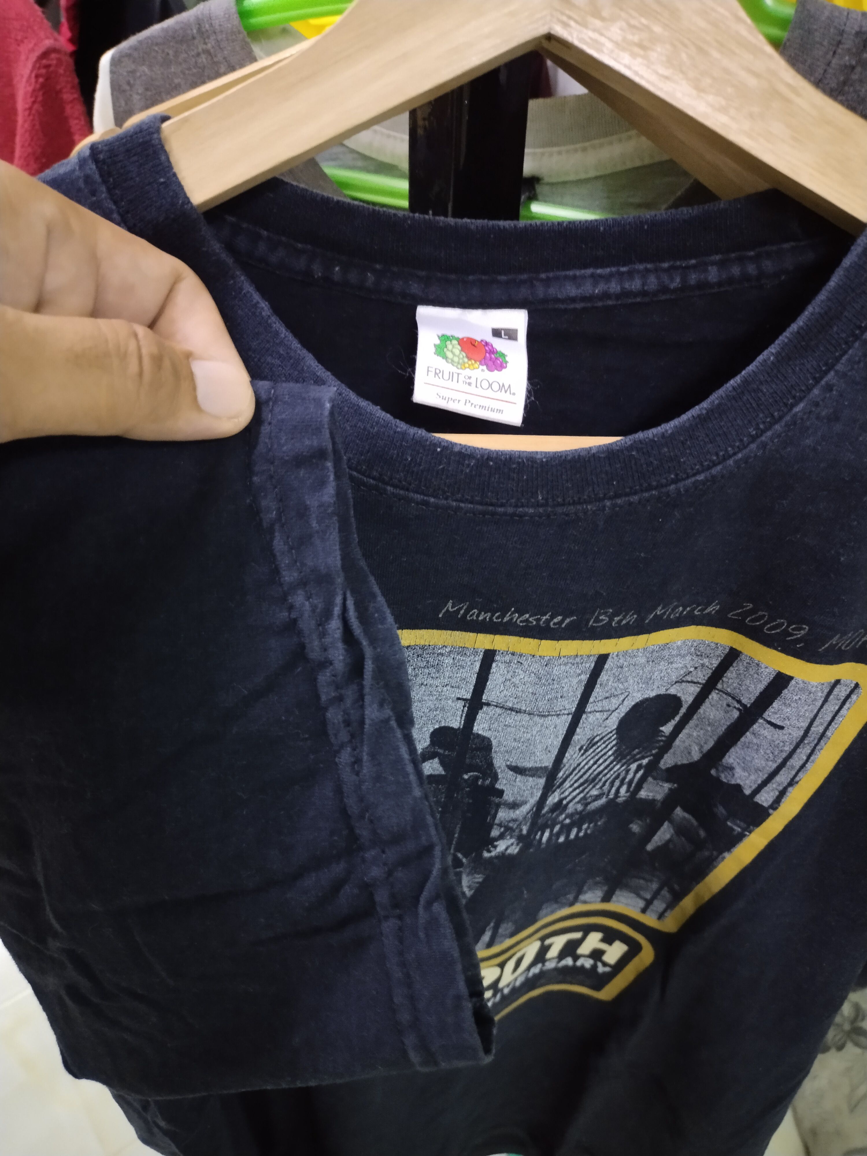 Band Tees Vintage The Stone Roses 20th Anniversary T Shirt Rare Size US L / EU 52-54 / 3 - 9 Thumbnail