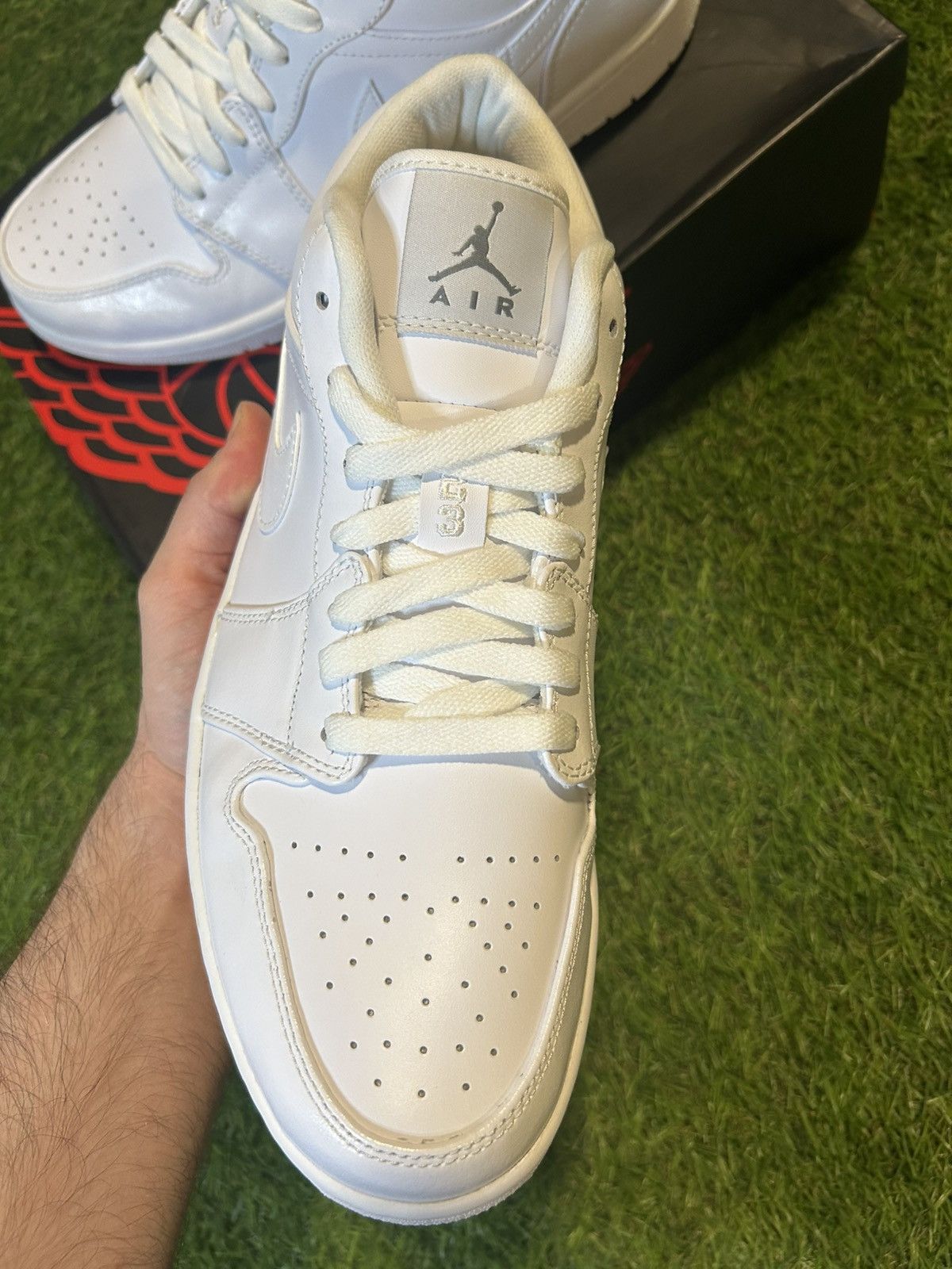 Jordan Brand DS Jordan 1 Low Triple White 2013 Size US 11 / EU 44 - 3 Thumbnail