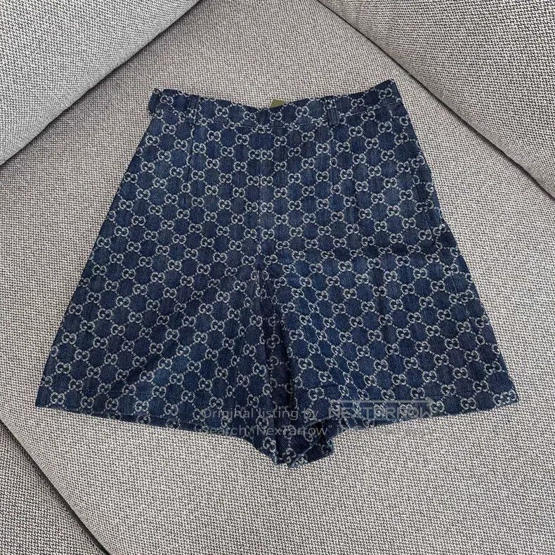 Gucci Gucci Washed logo full print casual denim shorts Size 25" / US 0 / IT 36 - 2 Thumbnail