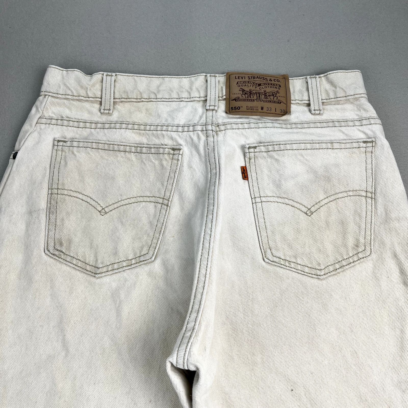 Levi's Vintage Levis 550 Jeans Mens Cream Denim Relaxed Fit Size US 32 / EU 48 - 2 Thumbnail