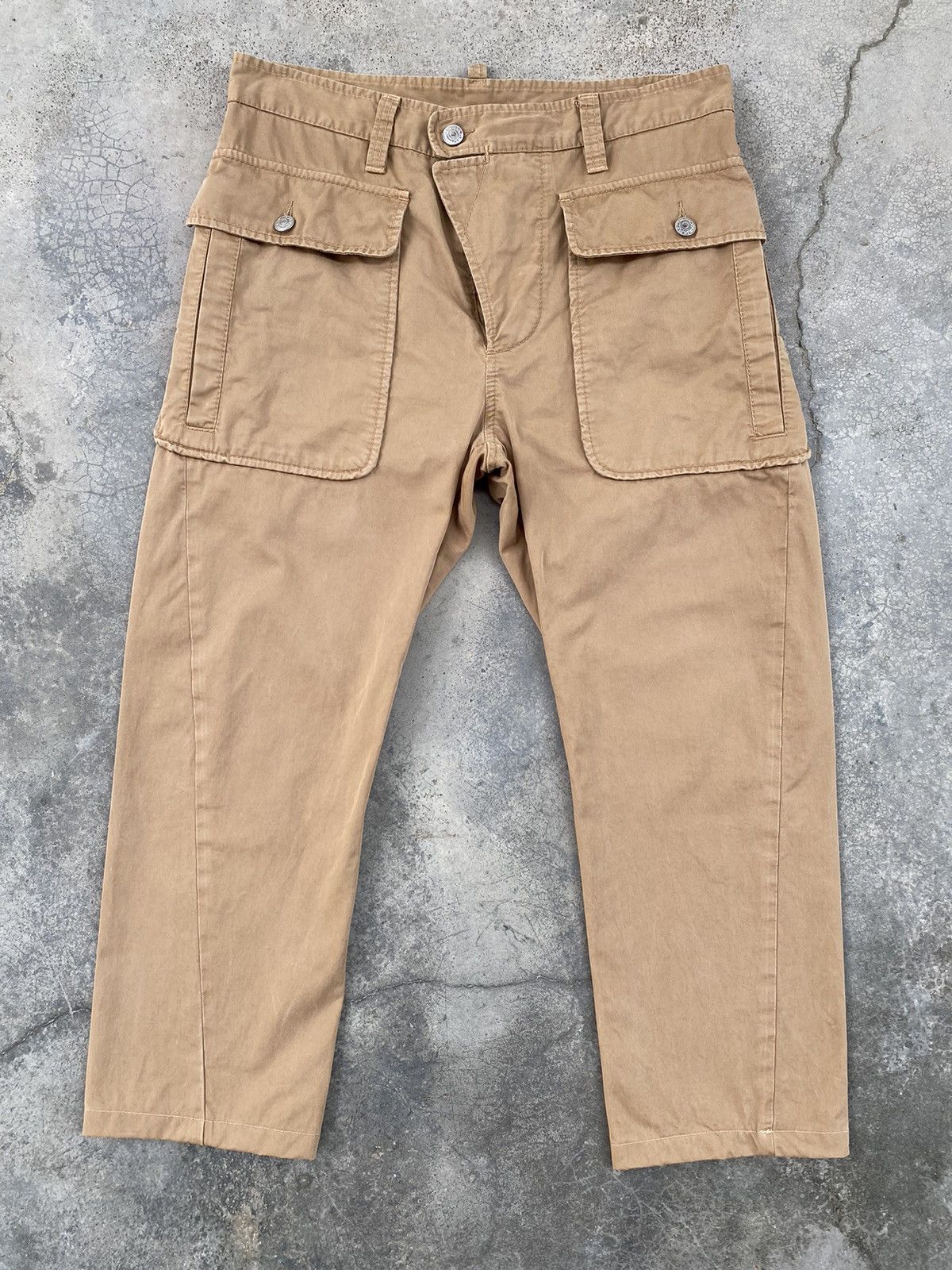 image of Dsquared2 Big Pocket Cargo Pants Distressed in Brown, Men's (Size 33)