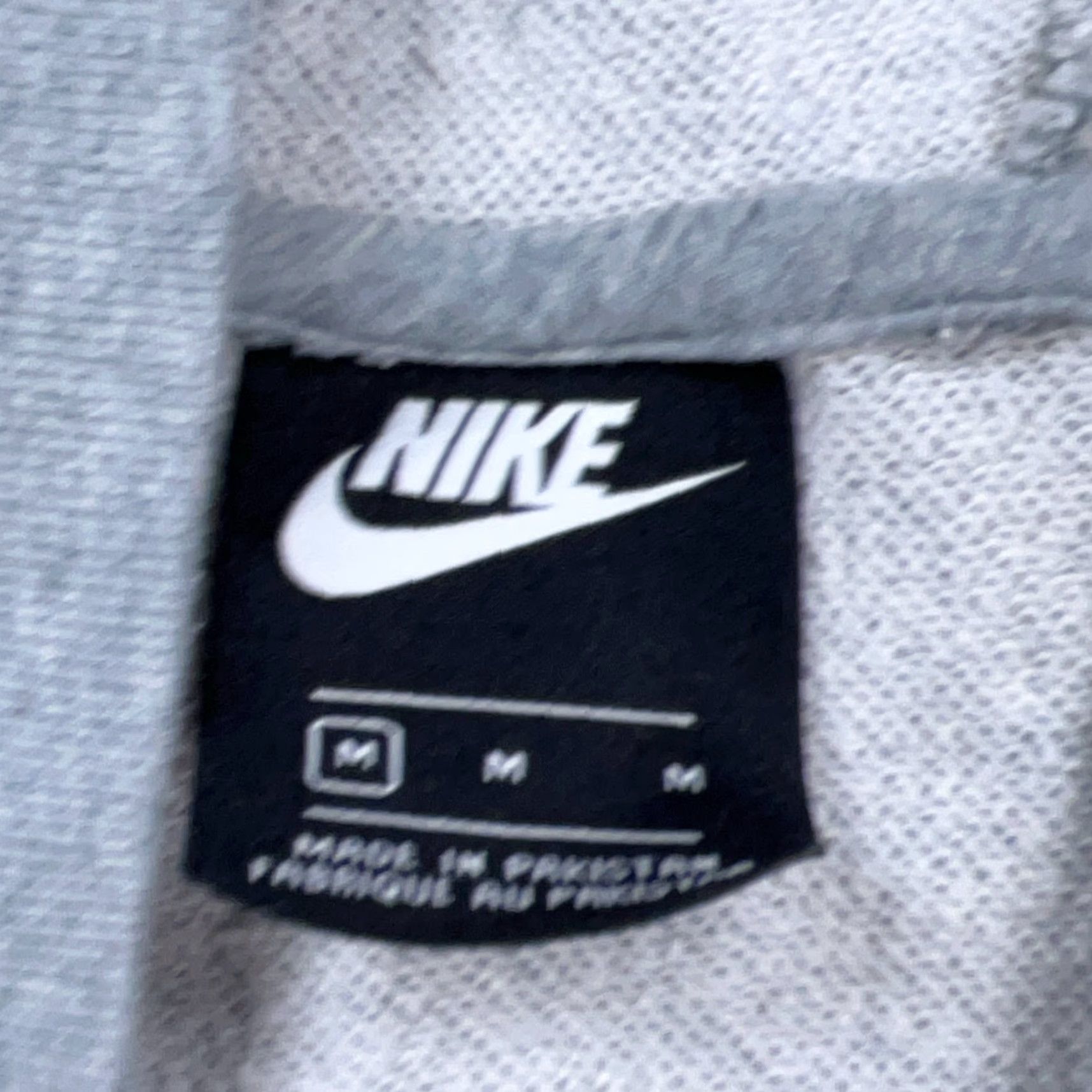 Nike Nike Hoodie Women's Medium Gray Sweatshirt Swoosh V-Neck Fleece Pockets Logo Embroidered Pullover All Seasons Casual Activewear Size M / US 6-8 / IT 42-44 - 5 Thumbnail