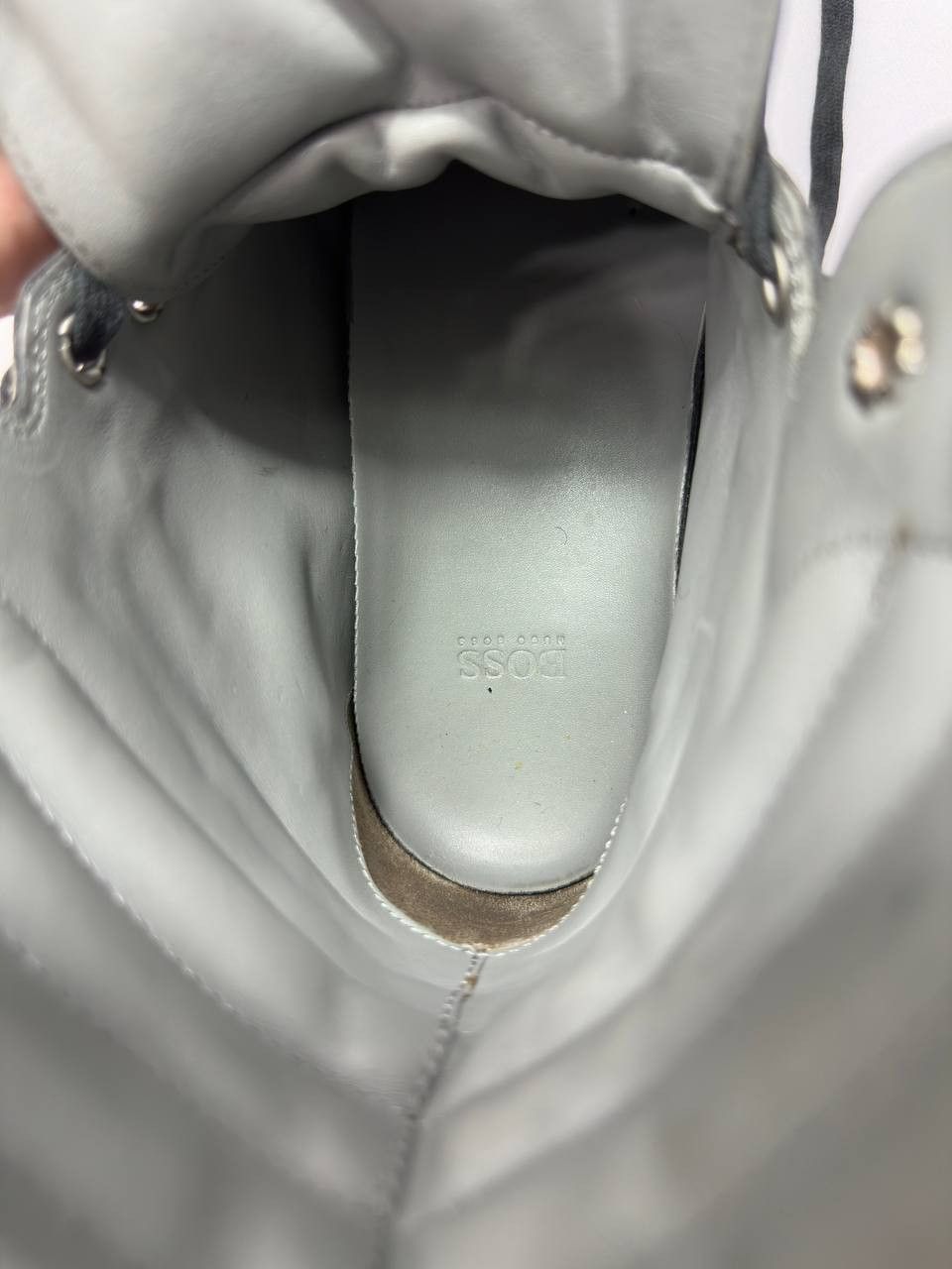 Hugo Boss VTG Hugo Boss Hunters Leather High Top Lace Up Sneakers Size US 7 / EU 40 - 15 Thumbnail