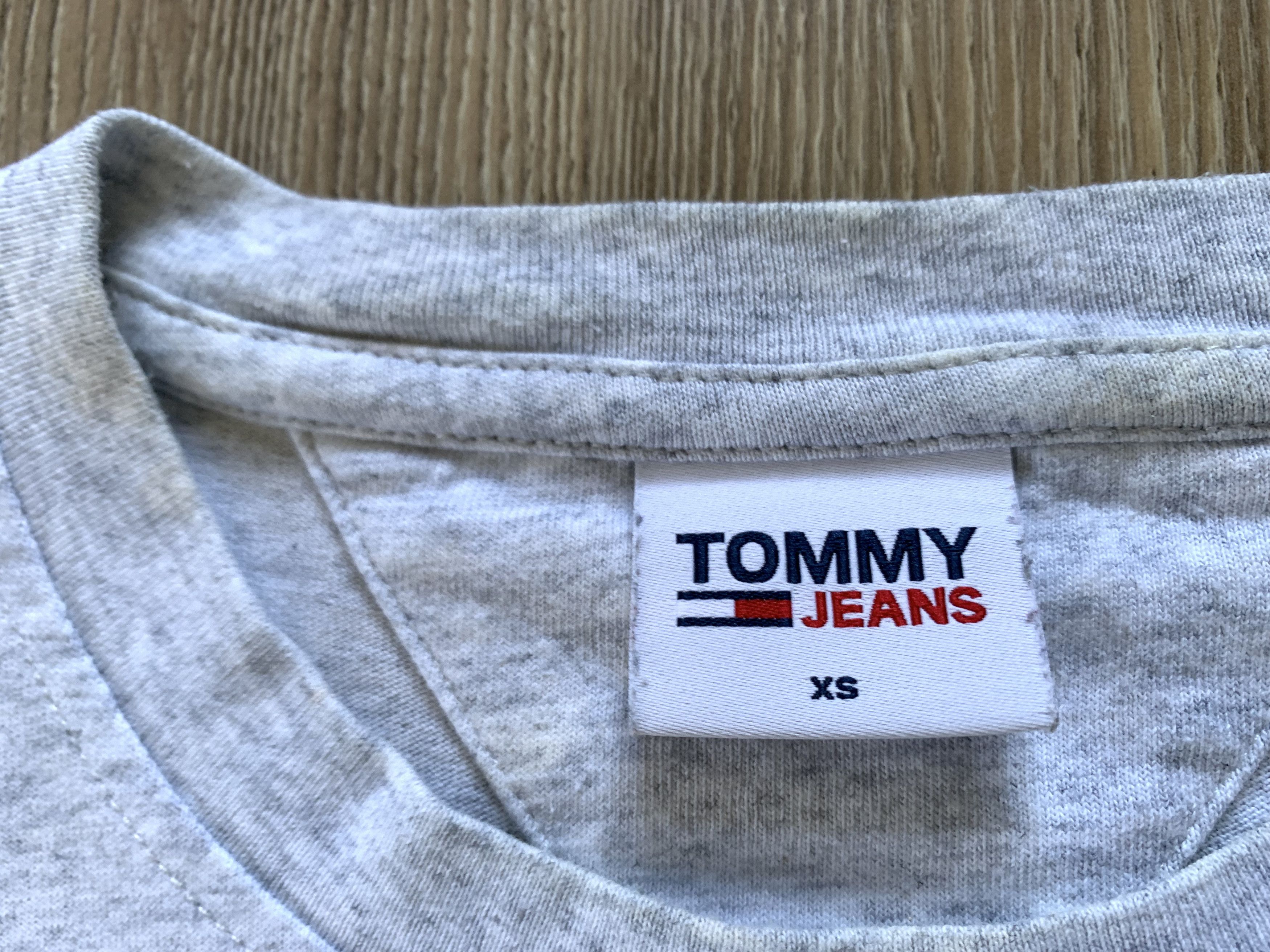 Tommy Hilfiger × Tommy Jeans Tommy Hilfiger Jeans Flag T Shirt Size US XS / EU 42 / 0 - 7 Thumbnail