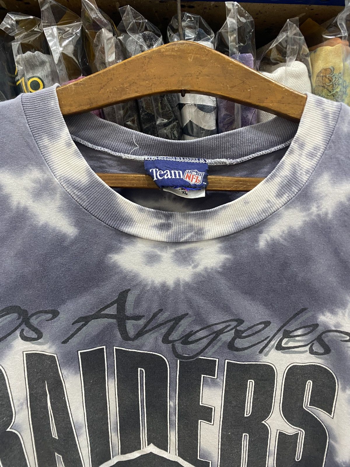 NFL VINTAGE NFL RAIDERS TEES Size US XL / EU 56 / 4 - 3 Thumbnail