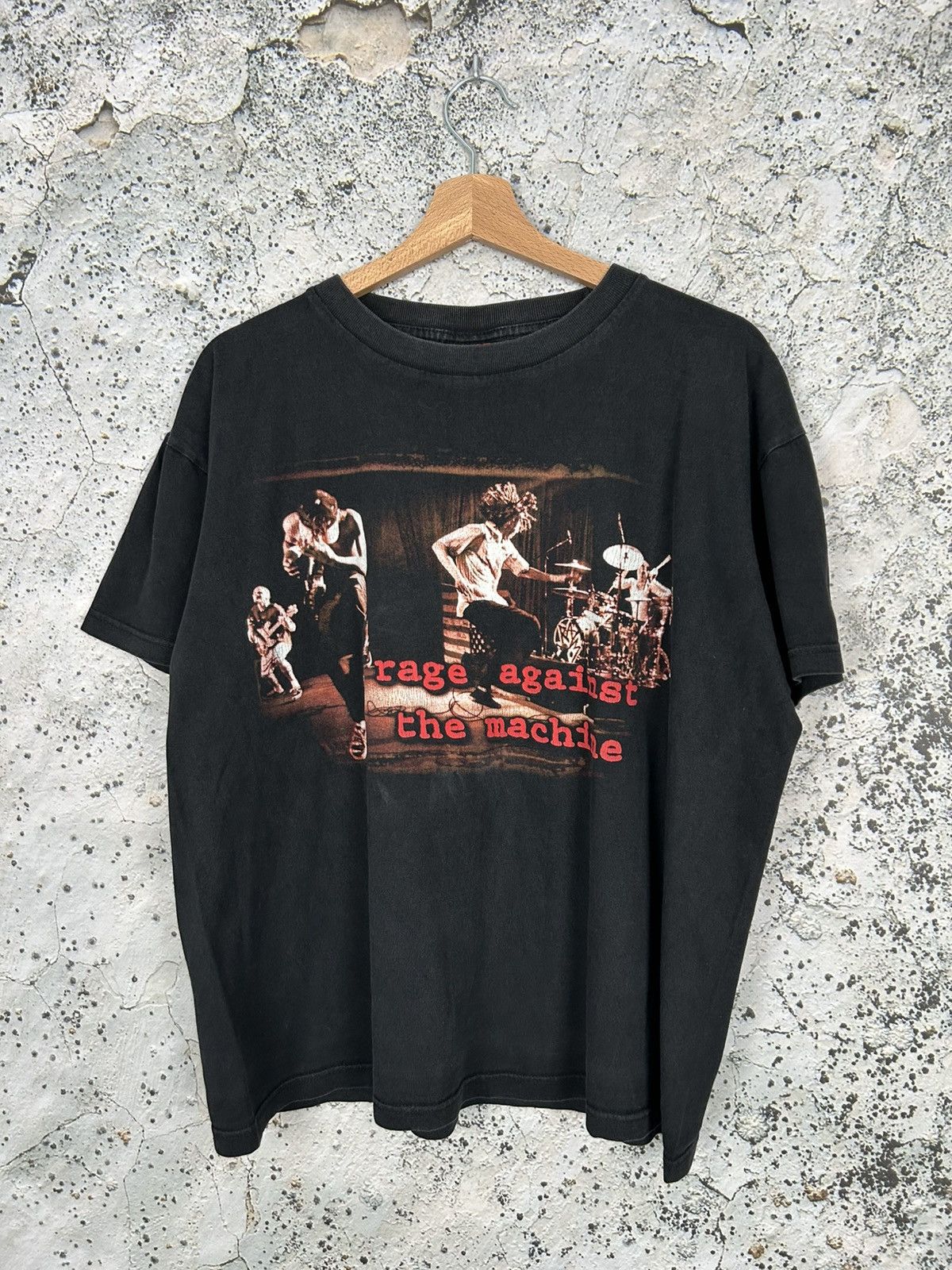 Band Tees Vintage Rage Againts The Machine RATM Rock Band Tee 90s Size US L / EU 52-54 / 3 - 1 Thumbnail