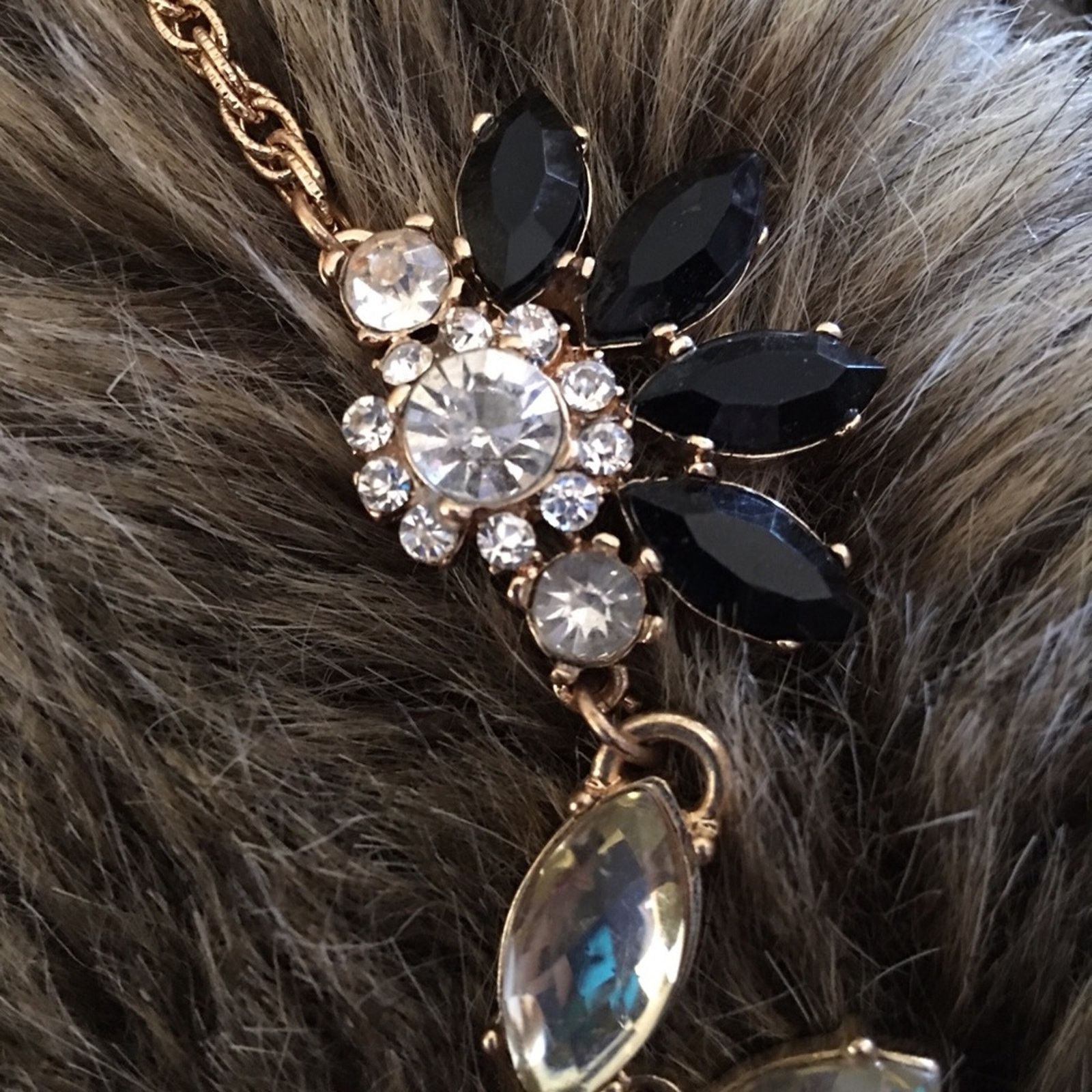 Jewelry Black white and cream faceted stone bling necklace Size ONE SIZE - 8 Thumbnail