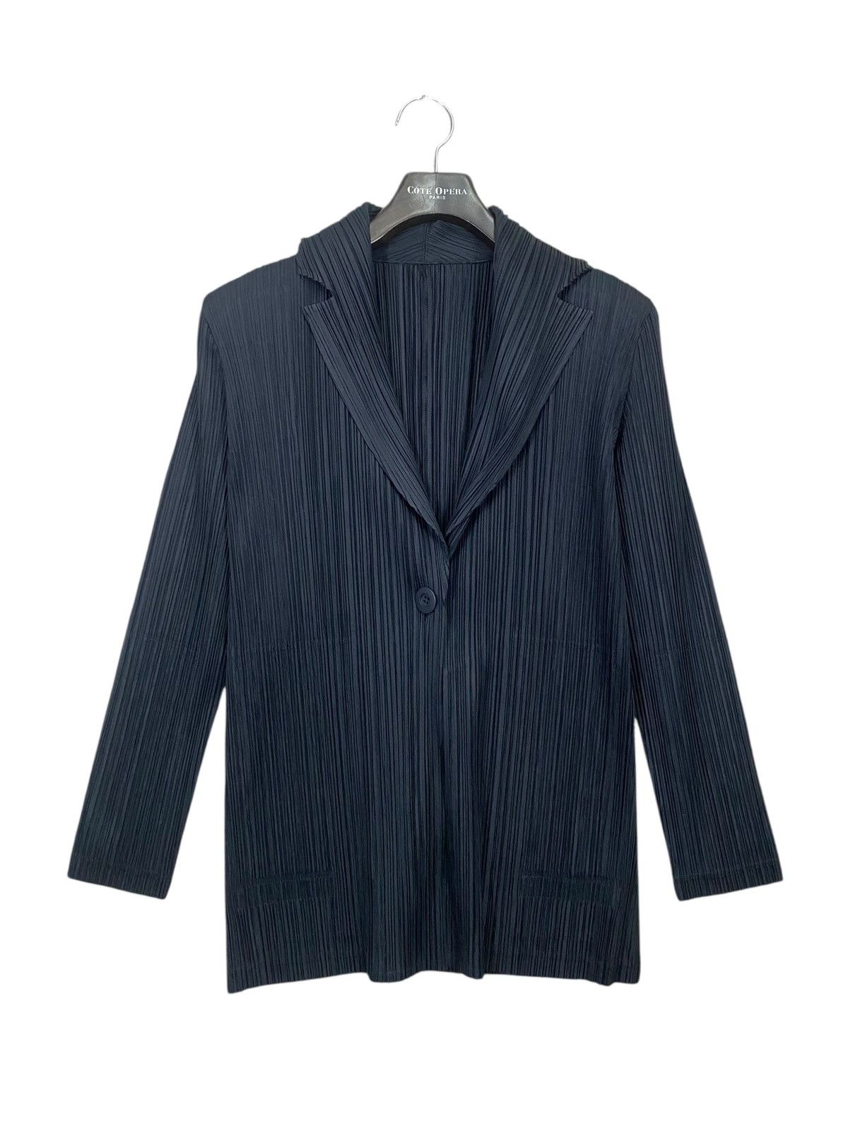 Pleats Please Issey Miyake Vintage pleats please issey miyake black blazer Size US M / EU 48-50 / 2 - 2 Thumbnail