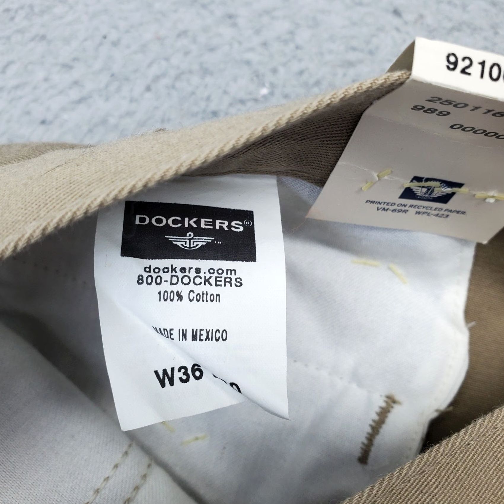 Dockers DOCKERS Mens Khakis Pants 36 Tan Stretch Classic Fit Pleated No Wrinkle Twill Shirt/ pants? Size US 36 / EU 52 - 6 Thumbnail