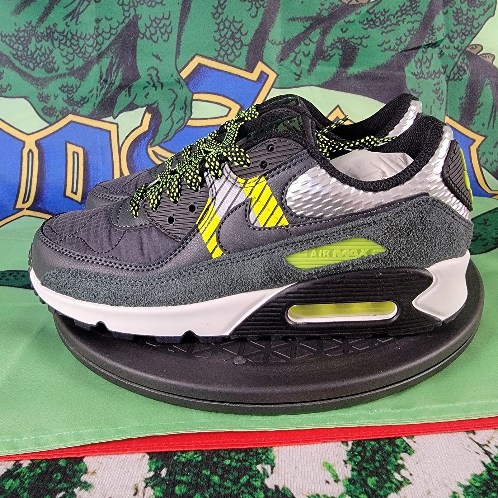 Nike Nike AirMax 90 3M Pack Gray/Green Mens Sz 7 CZ2975-002 Size US 7 / EU 40 - 2 Thumbnail