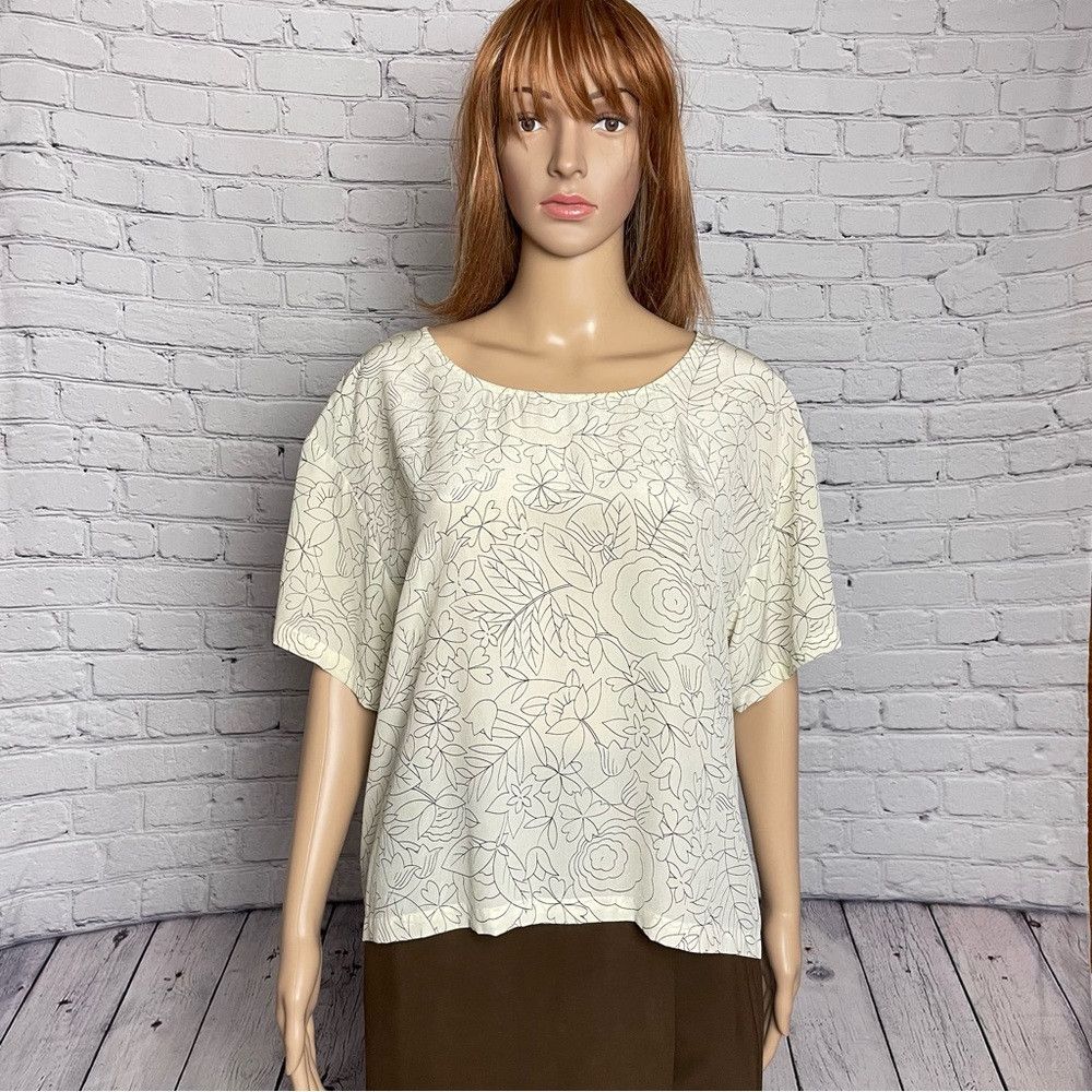 Anthropologie Anthropologie Postage Stamp White Floral Silk Blouse Size 1 Size XL / US 12-14 / IT 48-50 - 1 Thumbnail