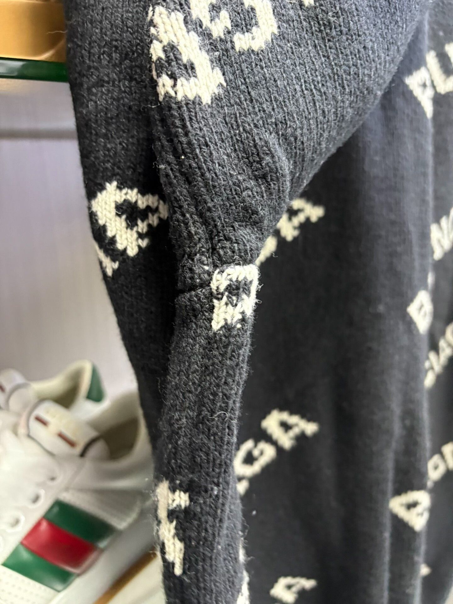 Balenciaga balenciaga printed knit sweater size l Size US L / EU 52-54 / 3 - 3 Thumbnail