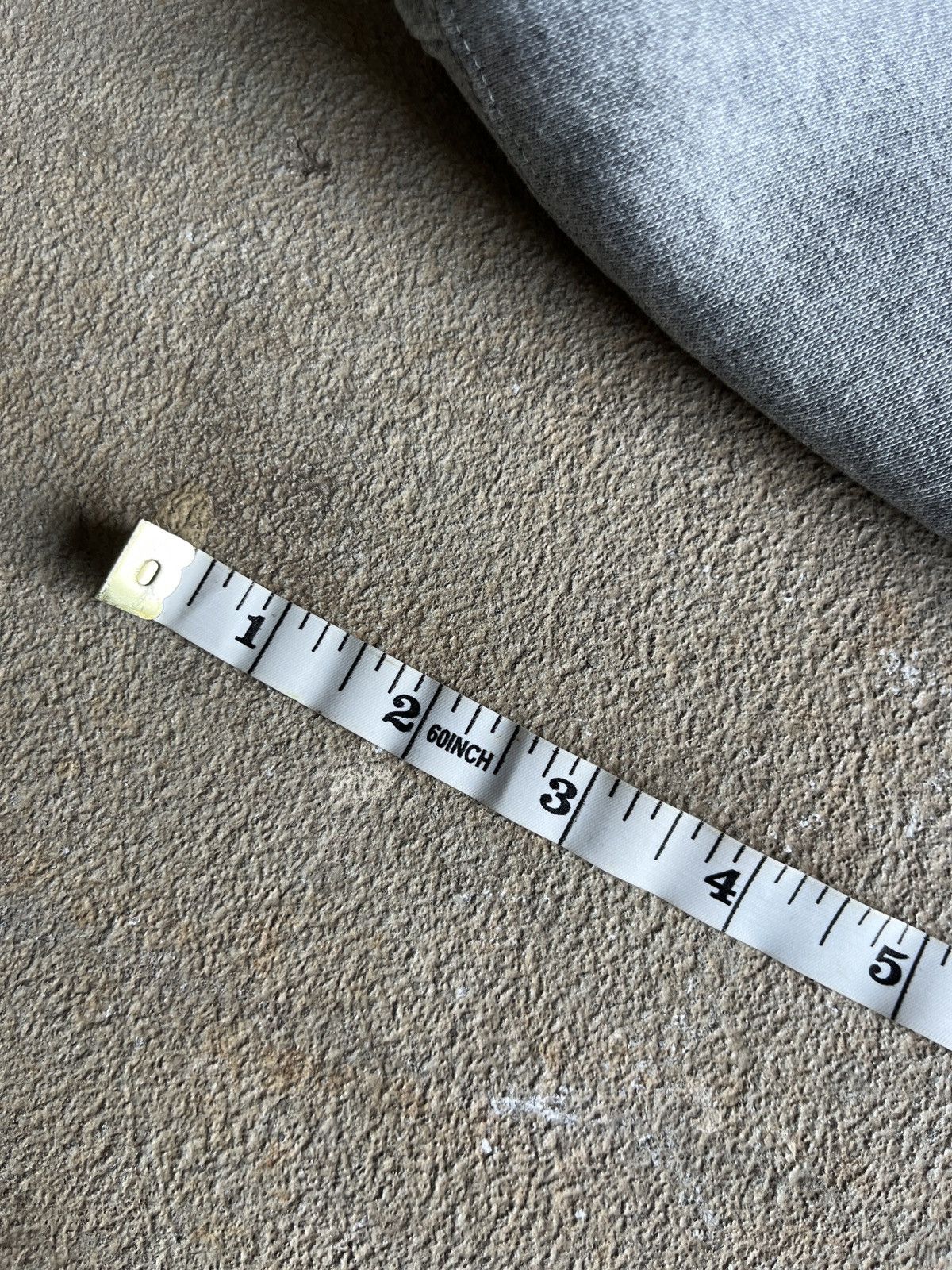 GU × Japanese Brand × Undercover GU X UNDERCOVER KOSMIK NOISE GREY SWEATSHIRT (M) Size US M / EU 48-50 / 2 - 9 Thumbnail