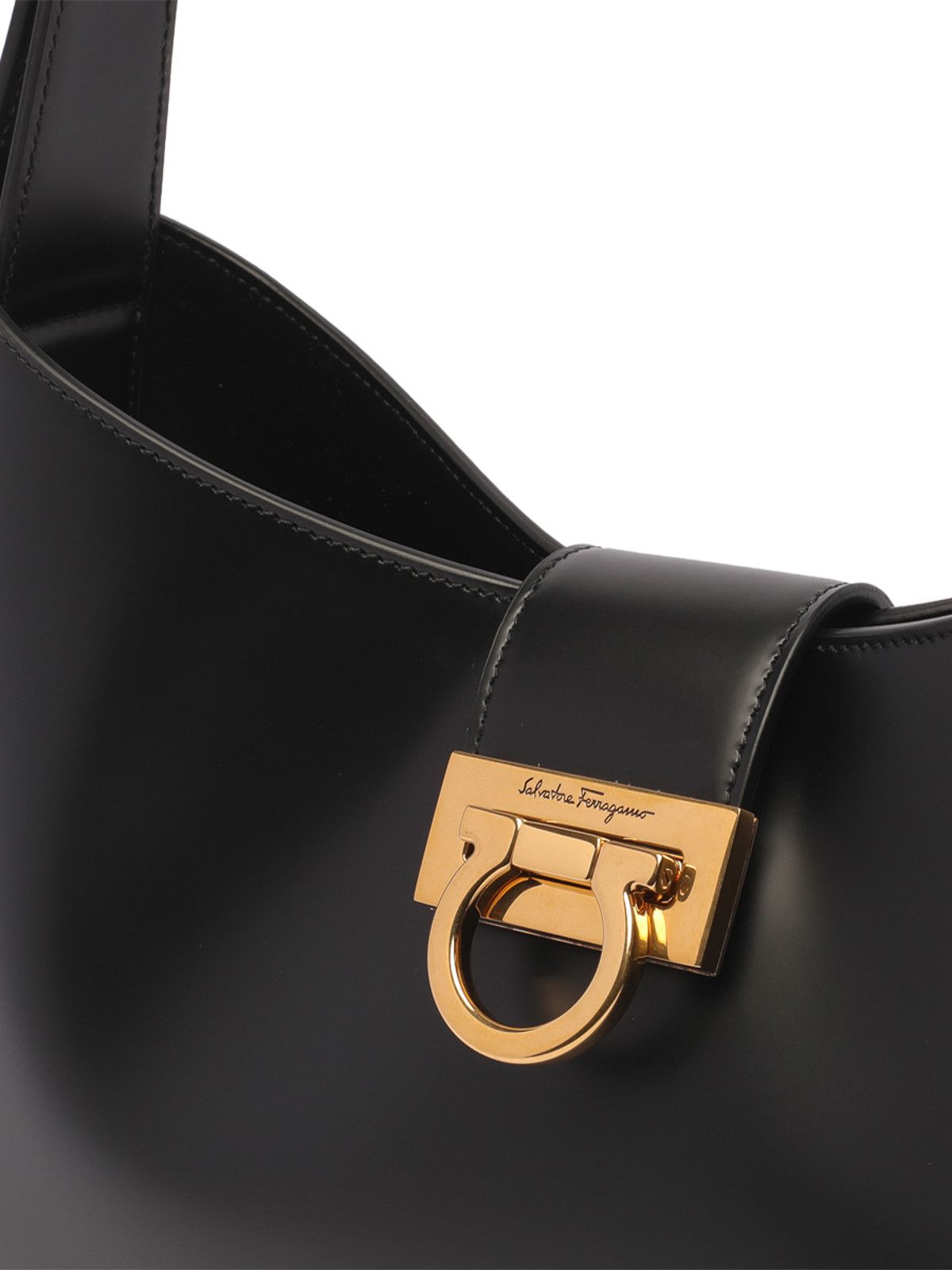 Salvatore Ferragamo o1s1rm0824 Size: OS / Trifolio Shoulder Bag in Black Size ONE SIZE - 4 Thumbnail